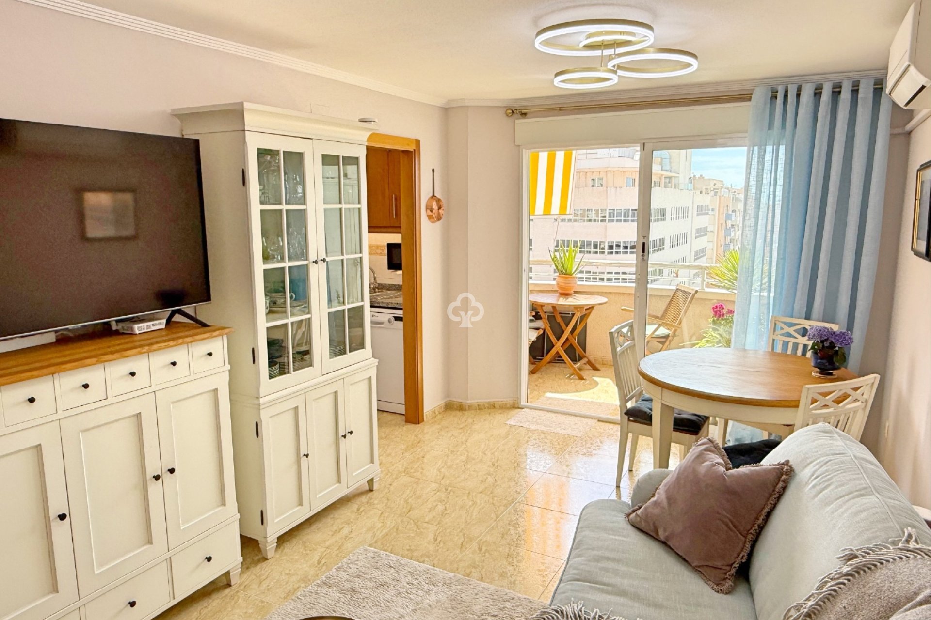 Reventa - Apartamento / piso -
Torrevieja - Centro