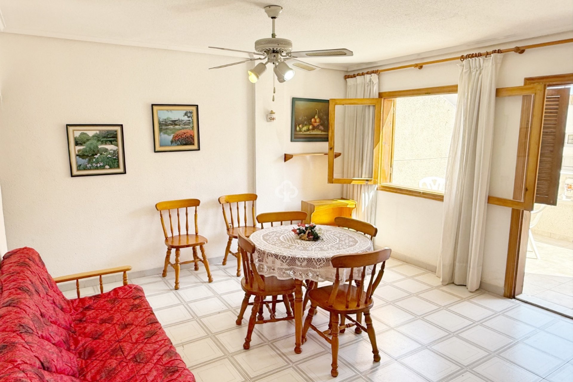 Reventa - Apartamento / piso -
Torrevieja - Centro