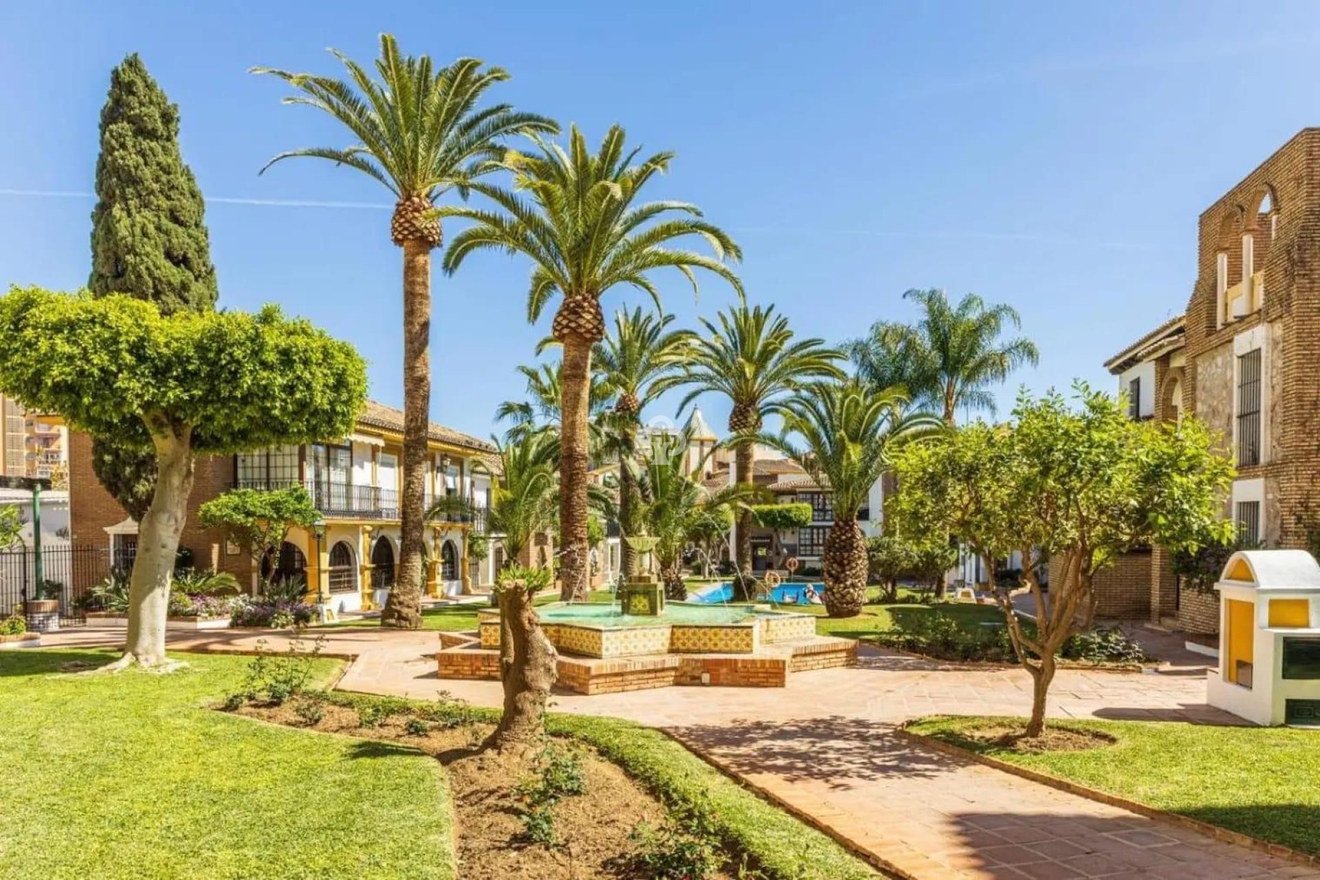 Reventa - Ático -
Fuengirola - Centro