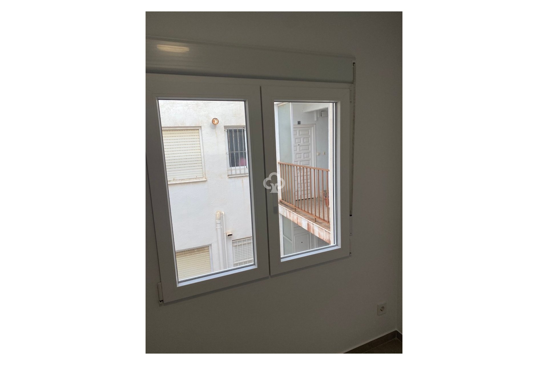 Reventa - Ático -
Torrevieja - 03182, Calle Gumersindo