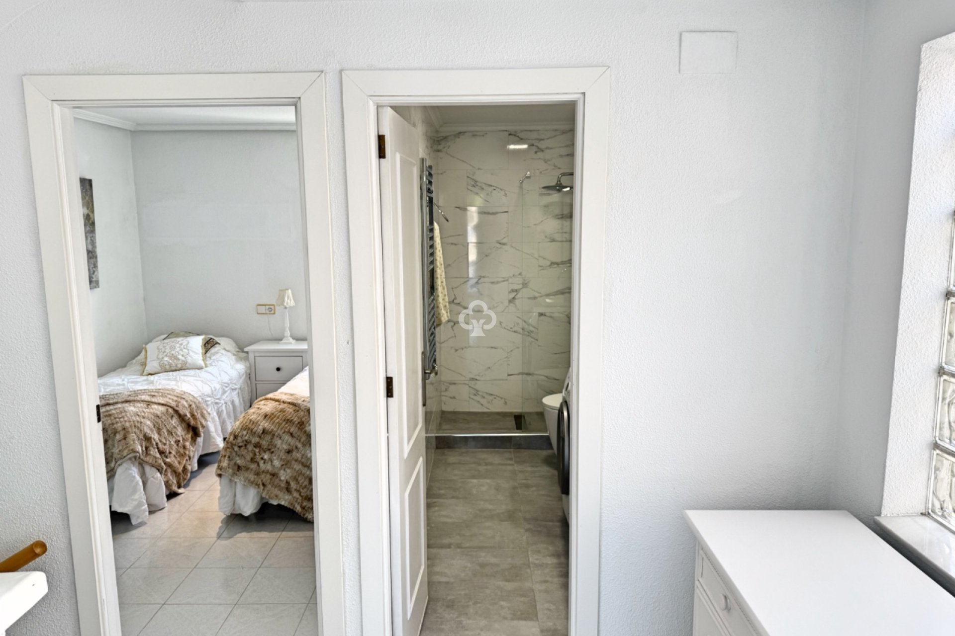 Reventa - Chalet -
Guardamar del Segura - Urbanizaciones