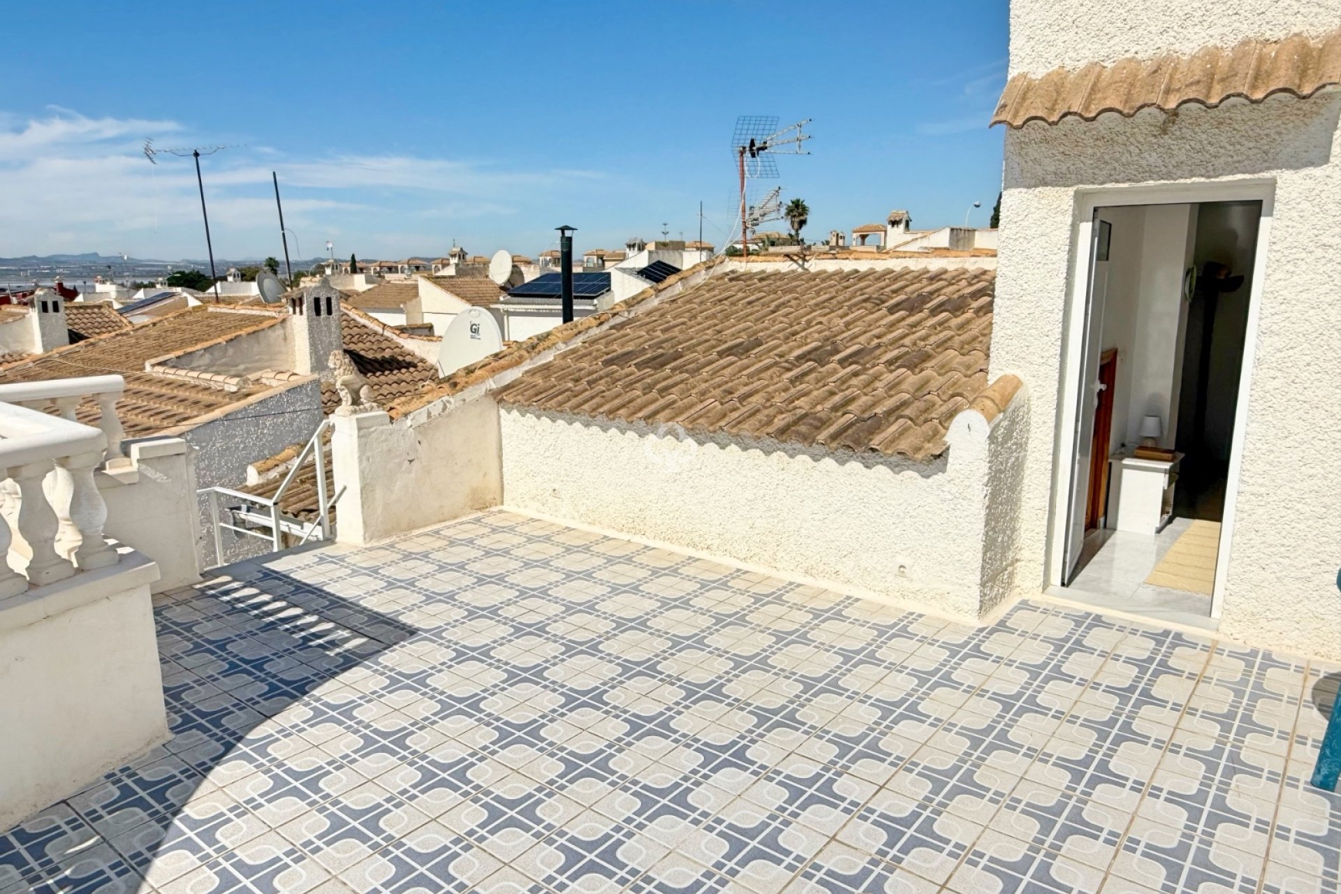 Reventa - Chalet independiente -
Torrevieja - 03184