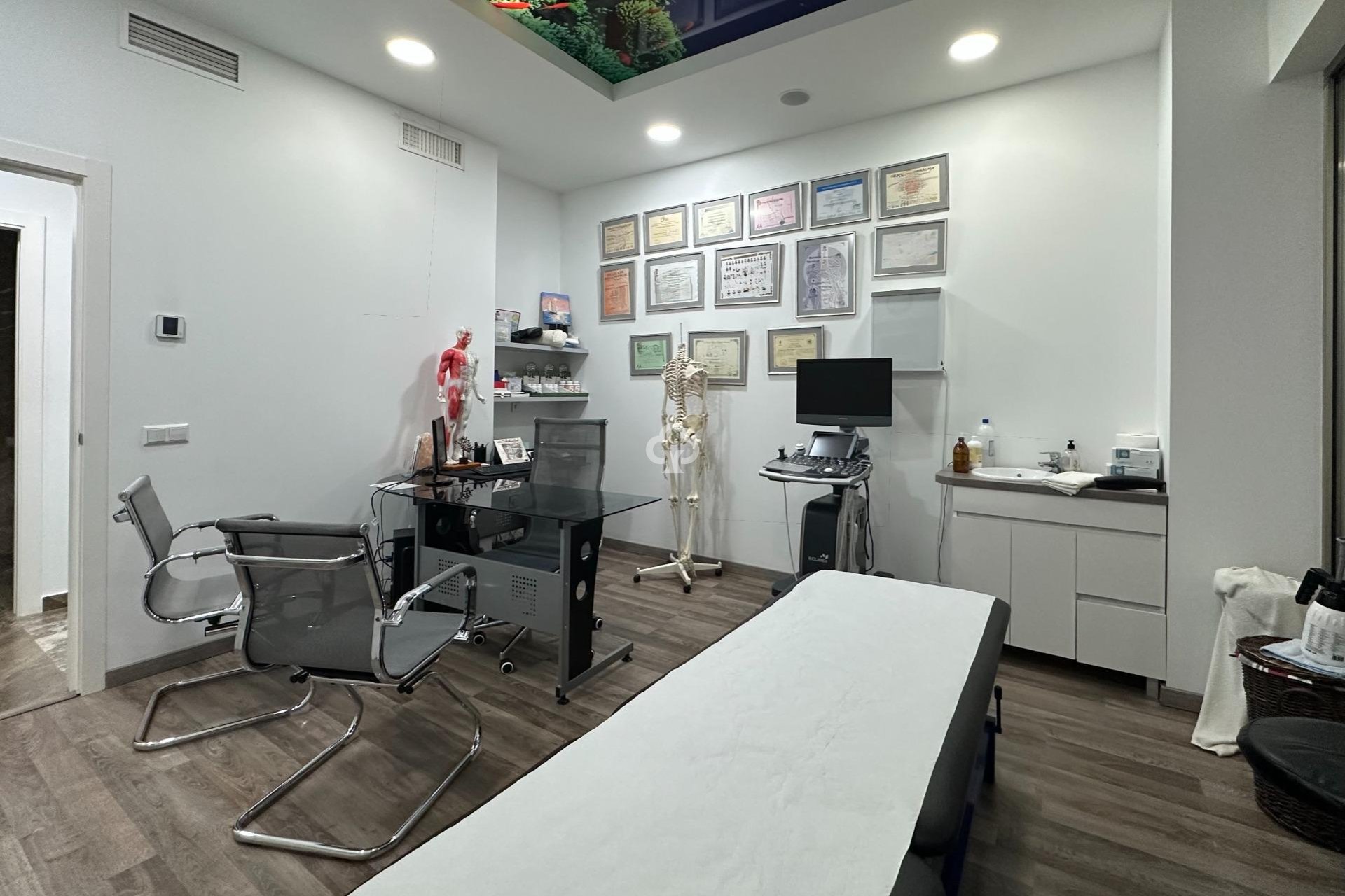 Reventa - Local comercial -
Mijas - Las Cañadas