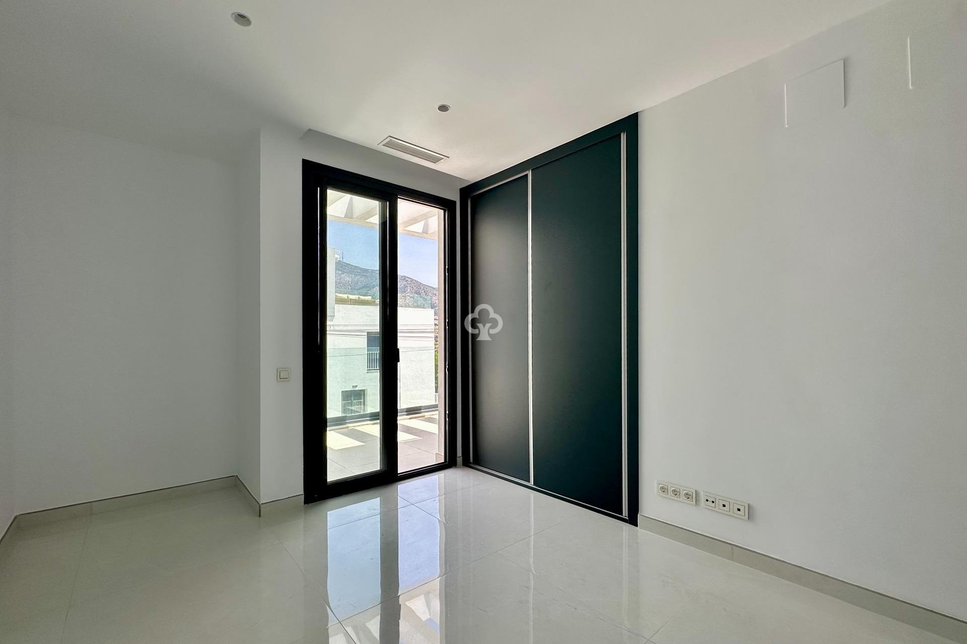 Reventa - Pareado -
Fuengirola - Los Pacos