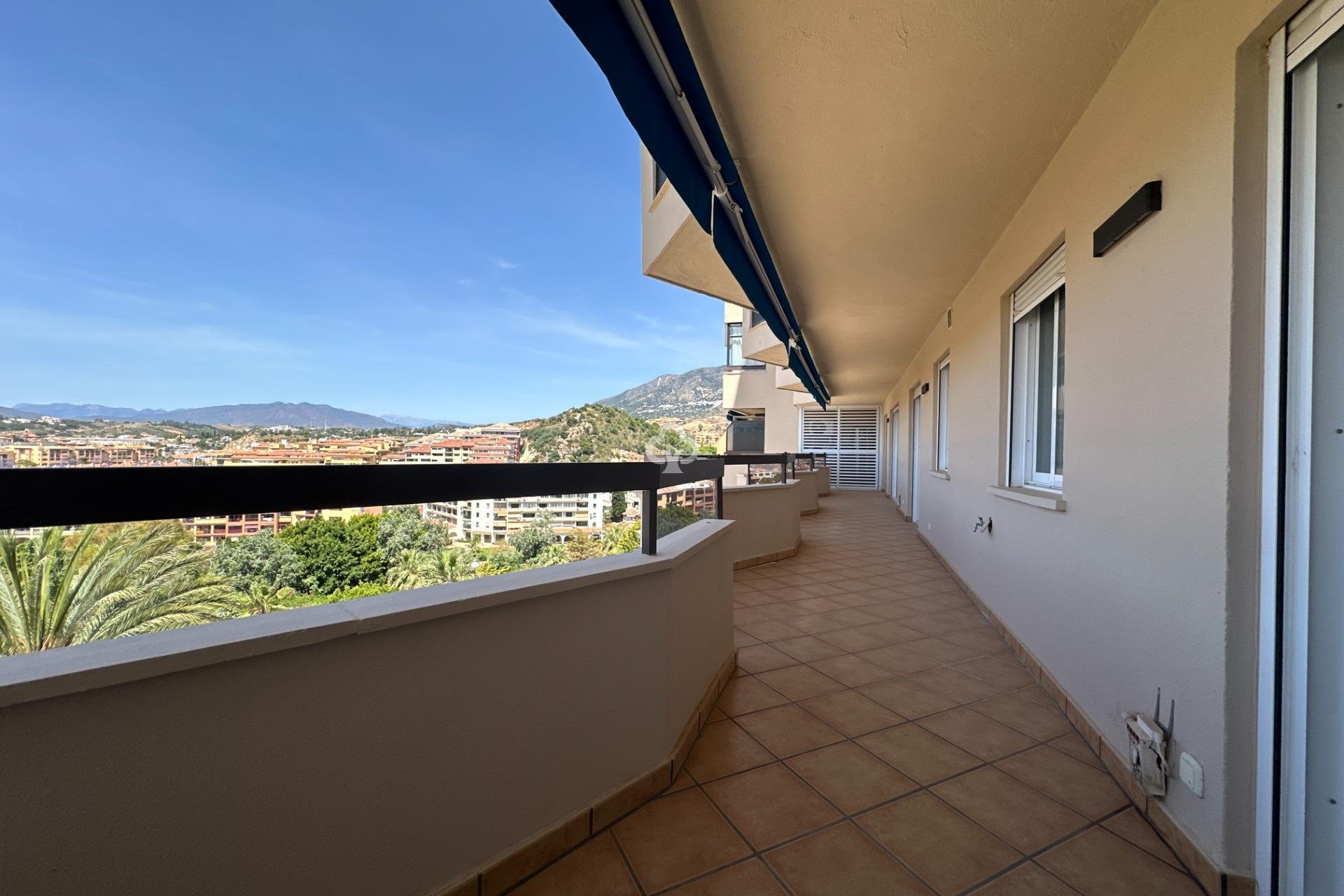Reventa - Piso -
Fuengirola - Los Pacos