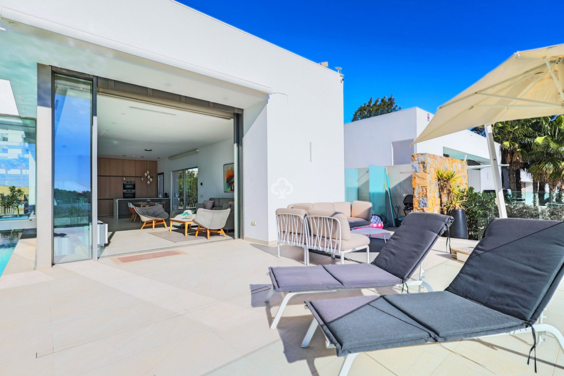 Reventa - Villa -
Orihuela - 03189