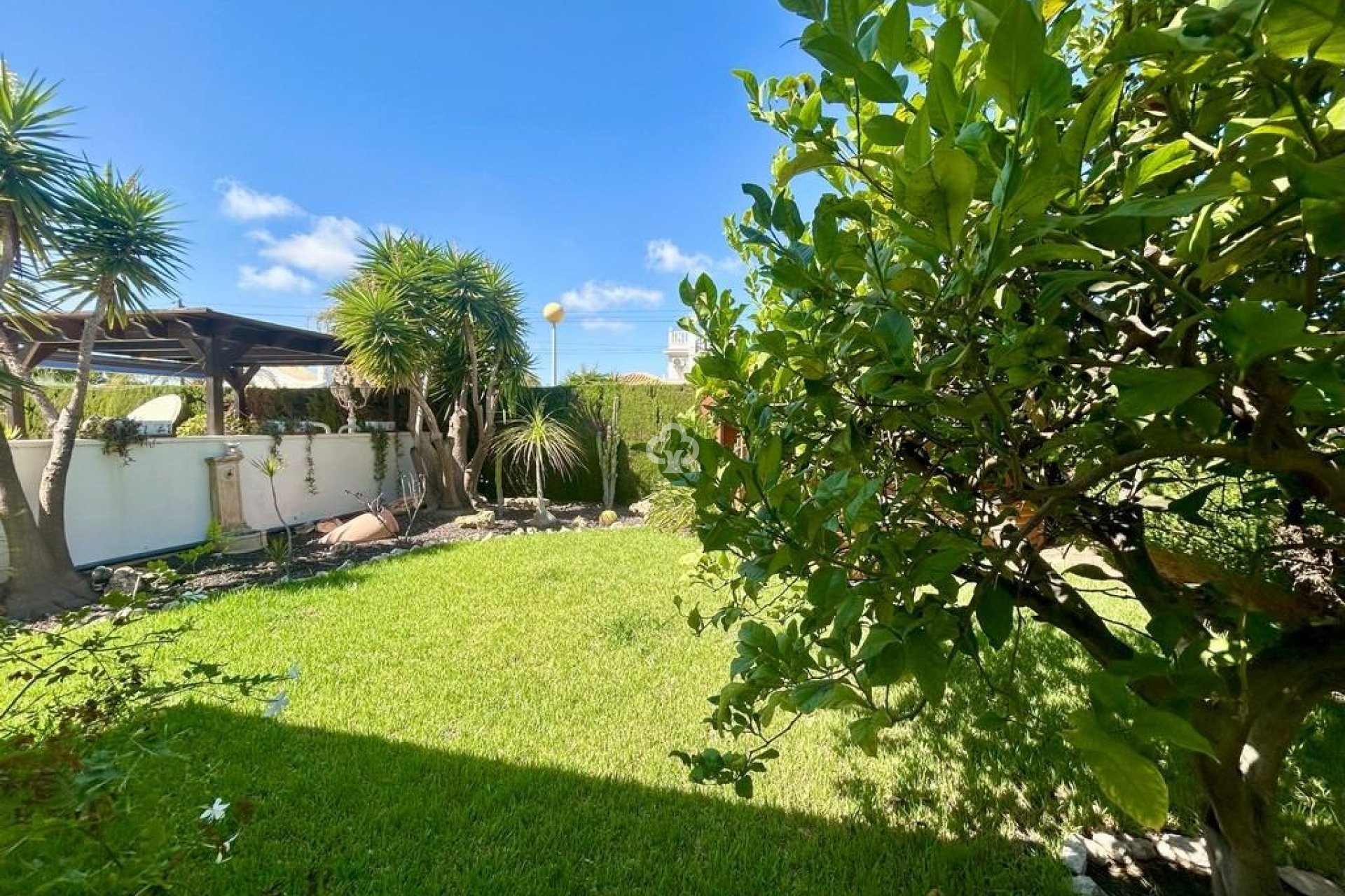 Reventa - Villa -
Orihuela Costa - Aguamarina