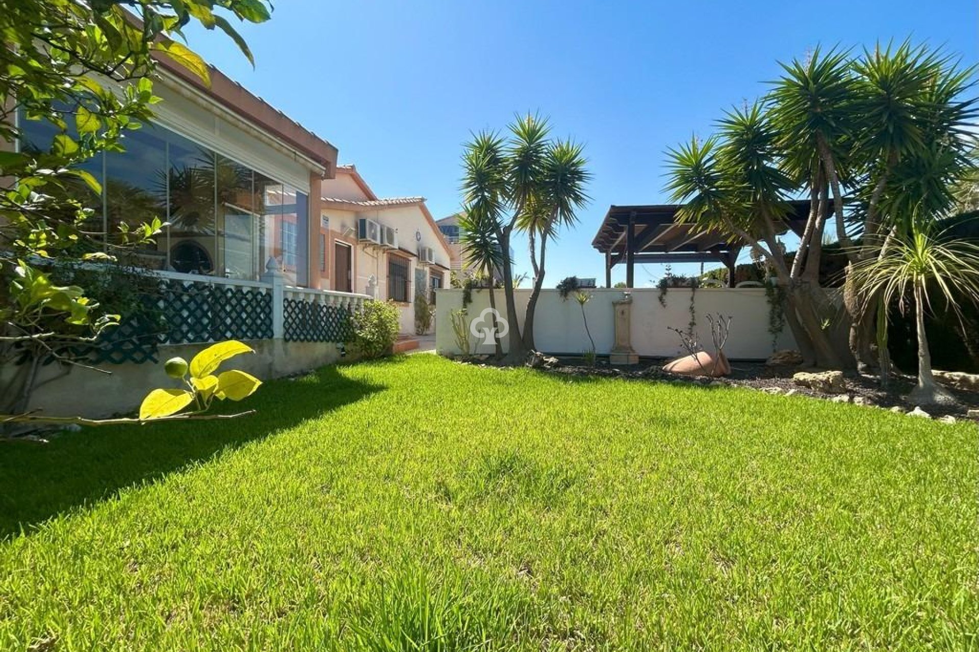 Reventa - Villa -
Orihuela Costa - Aguamarina