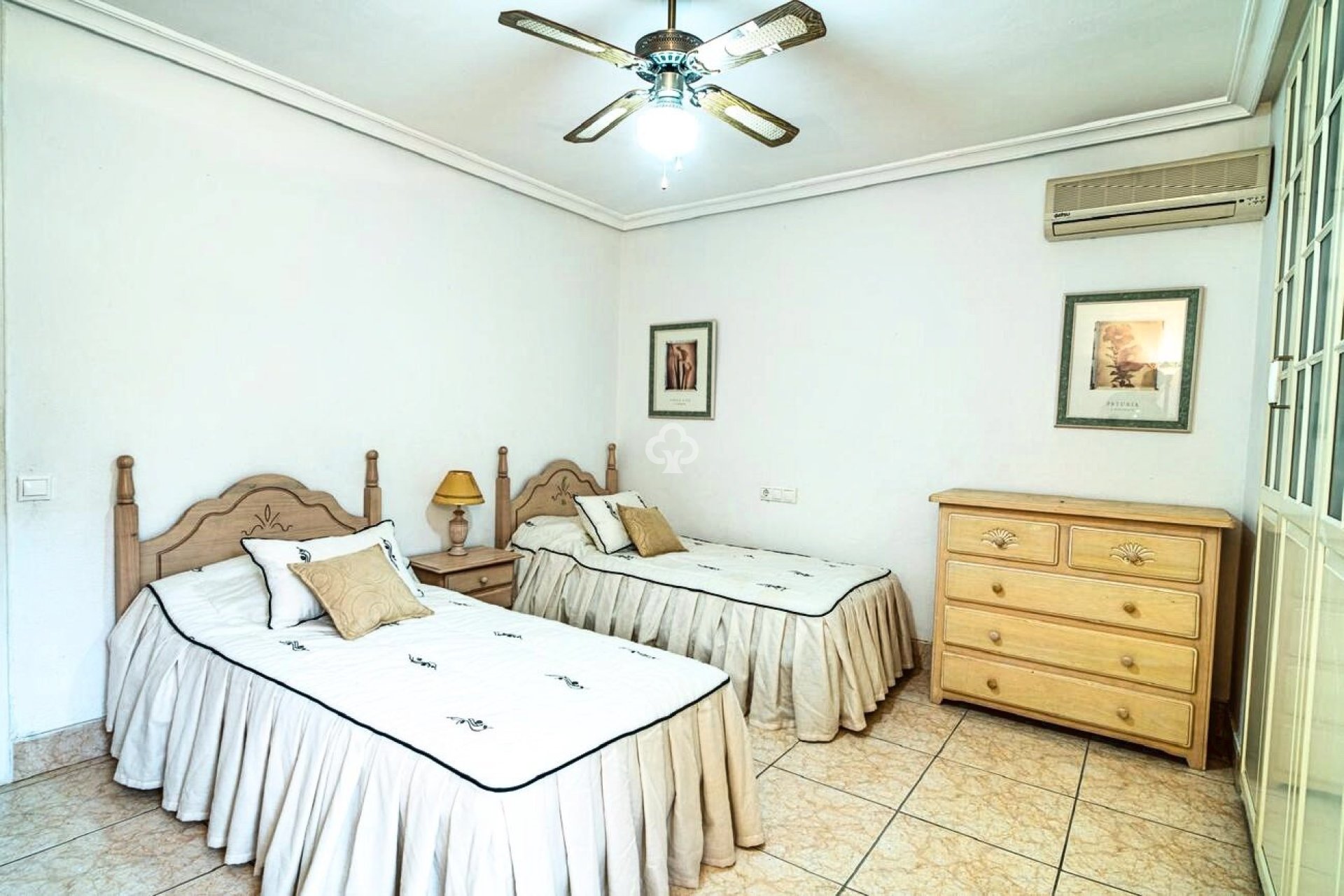 Reventa - Villa -
Orihuela Costa - Villamartín