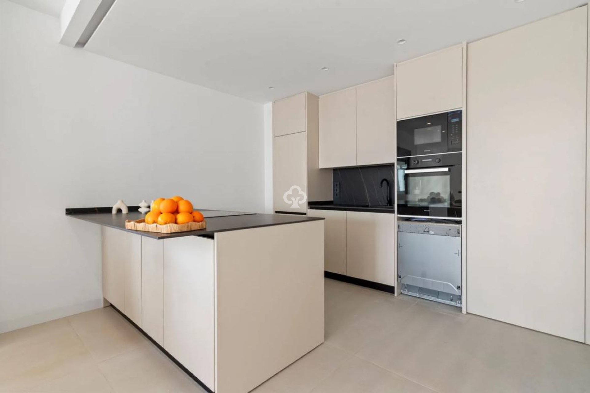 Uudiskohde - Adosados -
Estepona - Calle Tolox, 8