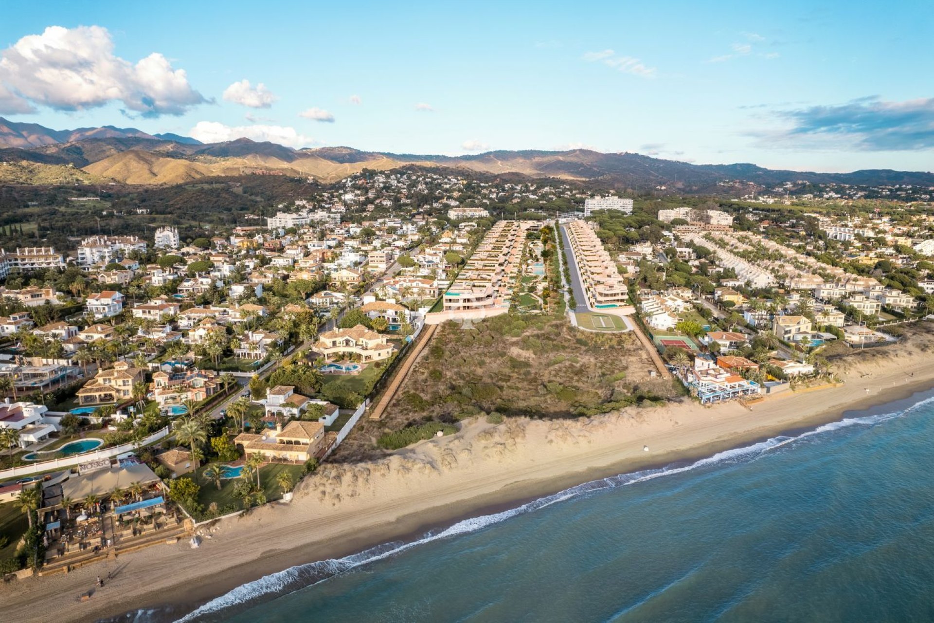 Uudiskohde - Adosados -
Marbella - Avenida Playas Andaluzas, 2