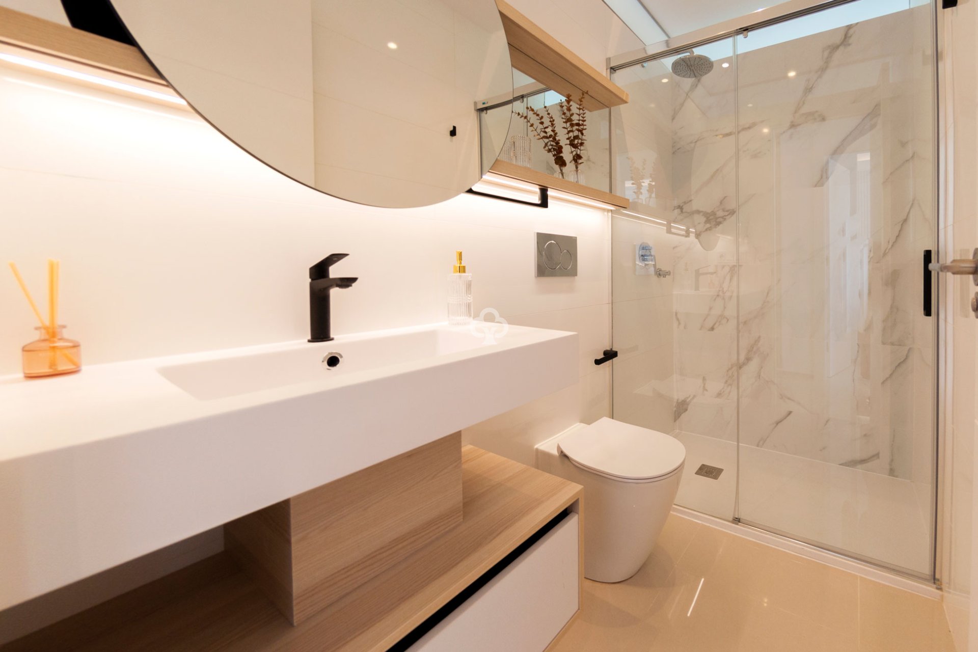 Uudiskohde - Bajos -
Rojales - 03170