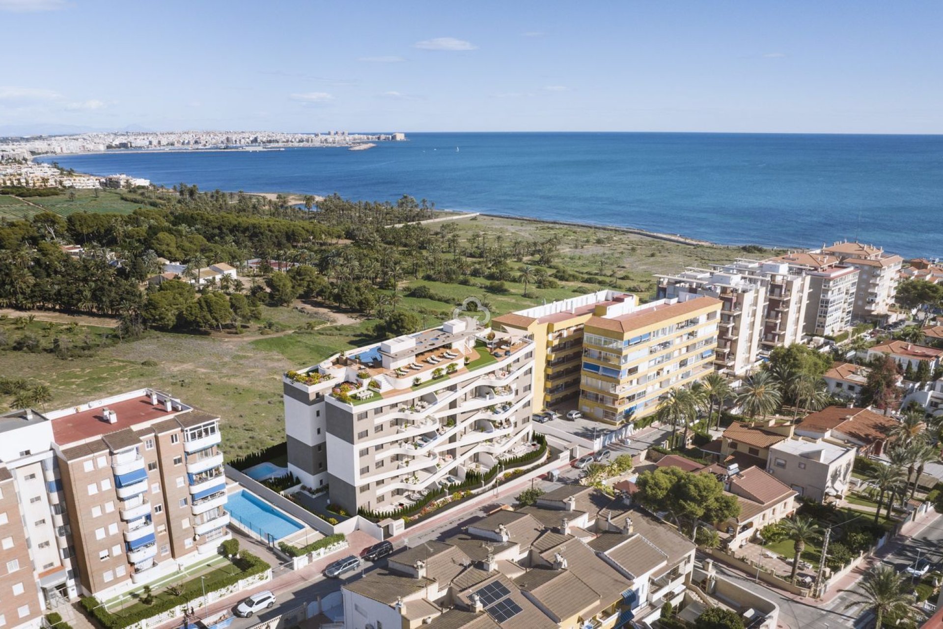 Uudiskohde - Bajos -
Torrevieja - Calle Pleamar, 22