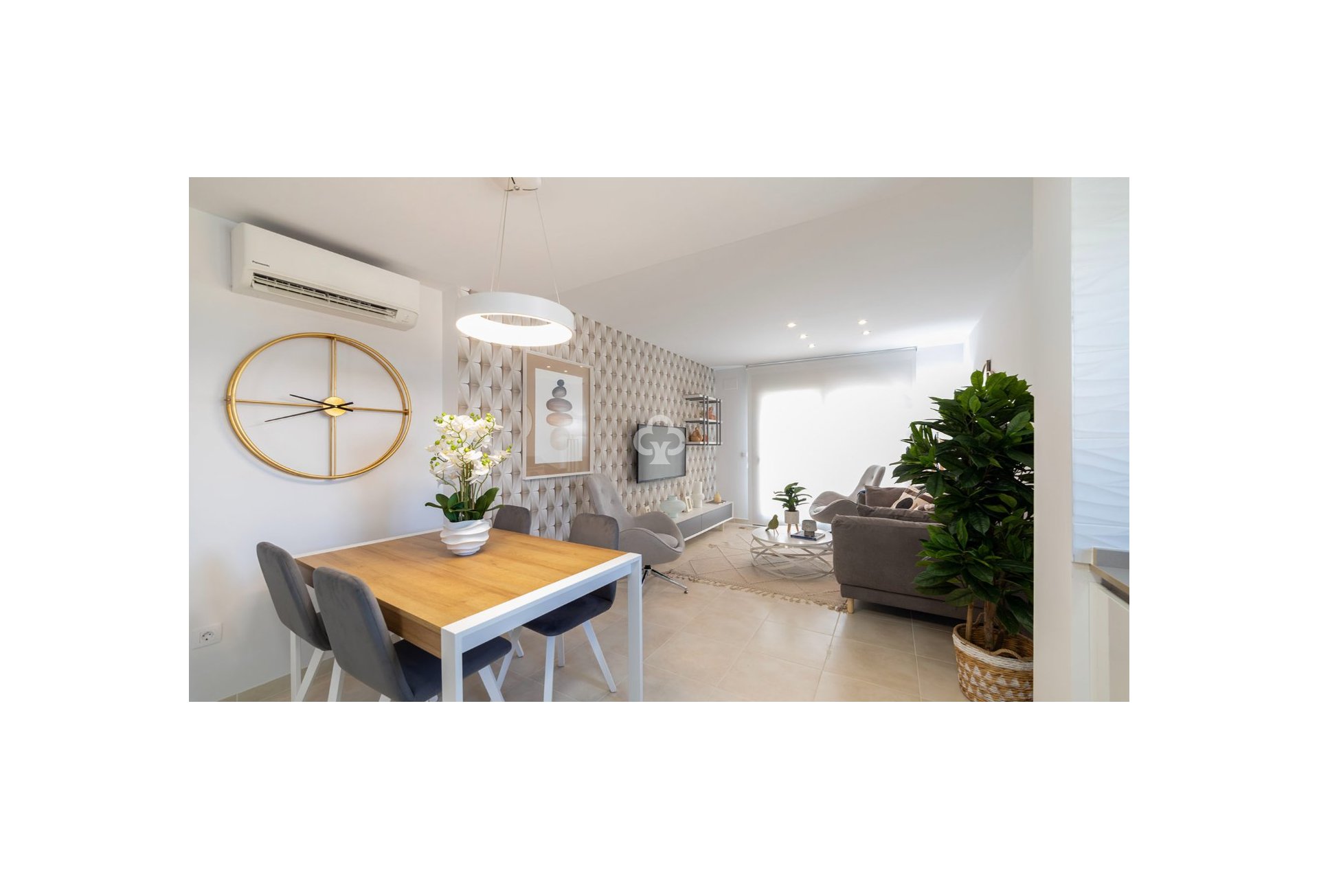 Uudiskohde - Chalet independiente -
Busot - 03111