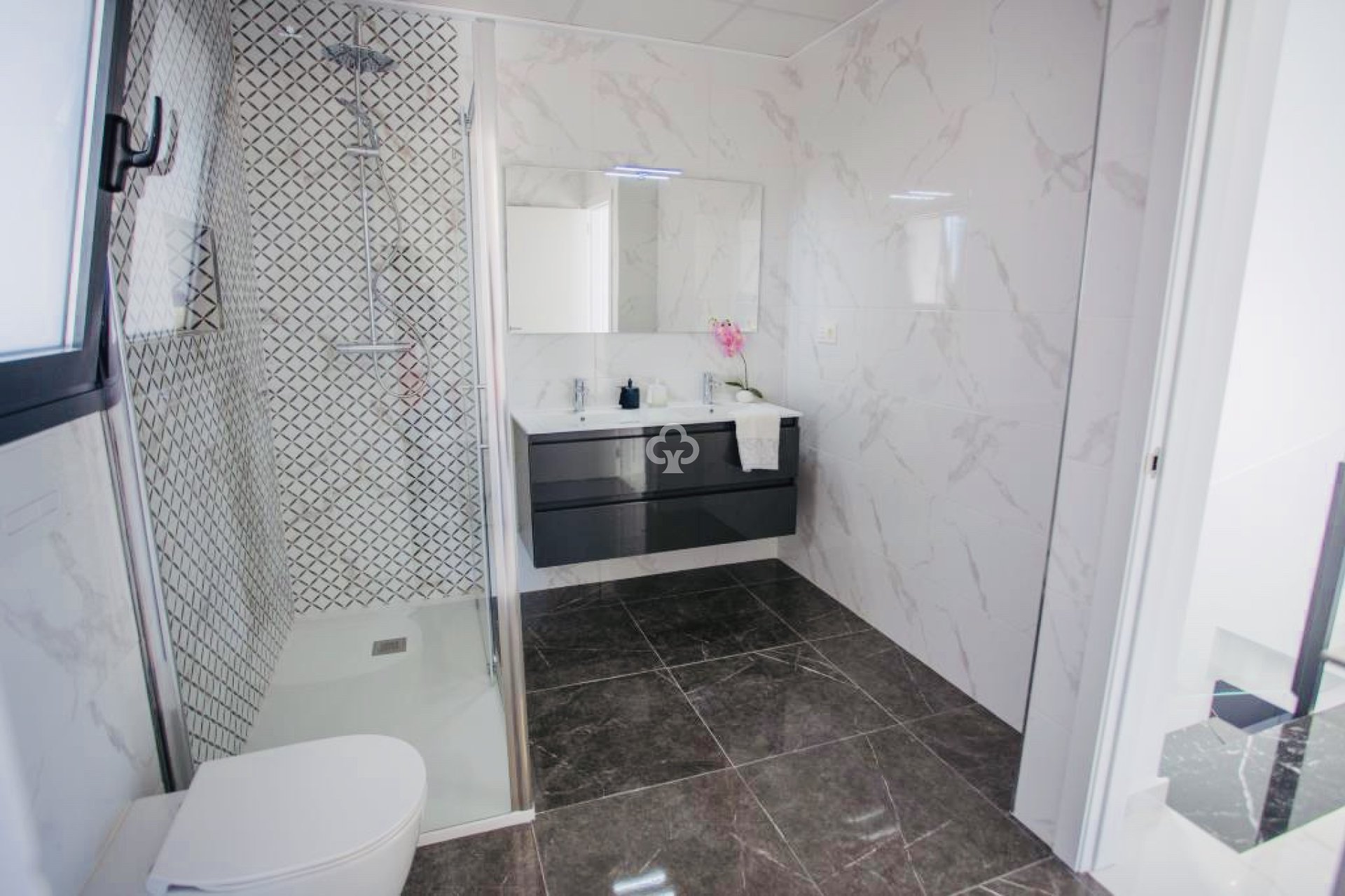 Uudiskohde - Chalet independiente -
Los Montesinos - 03187