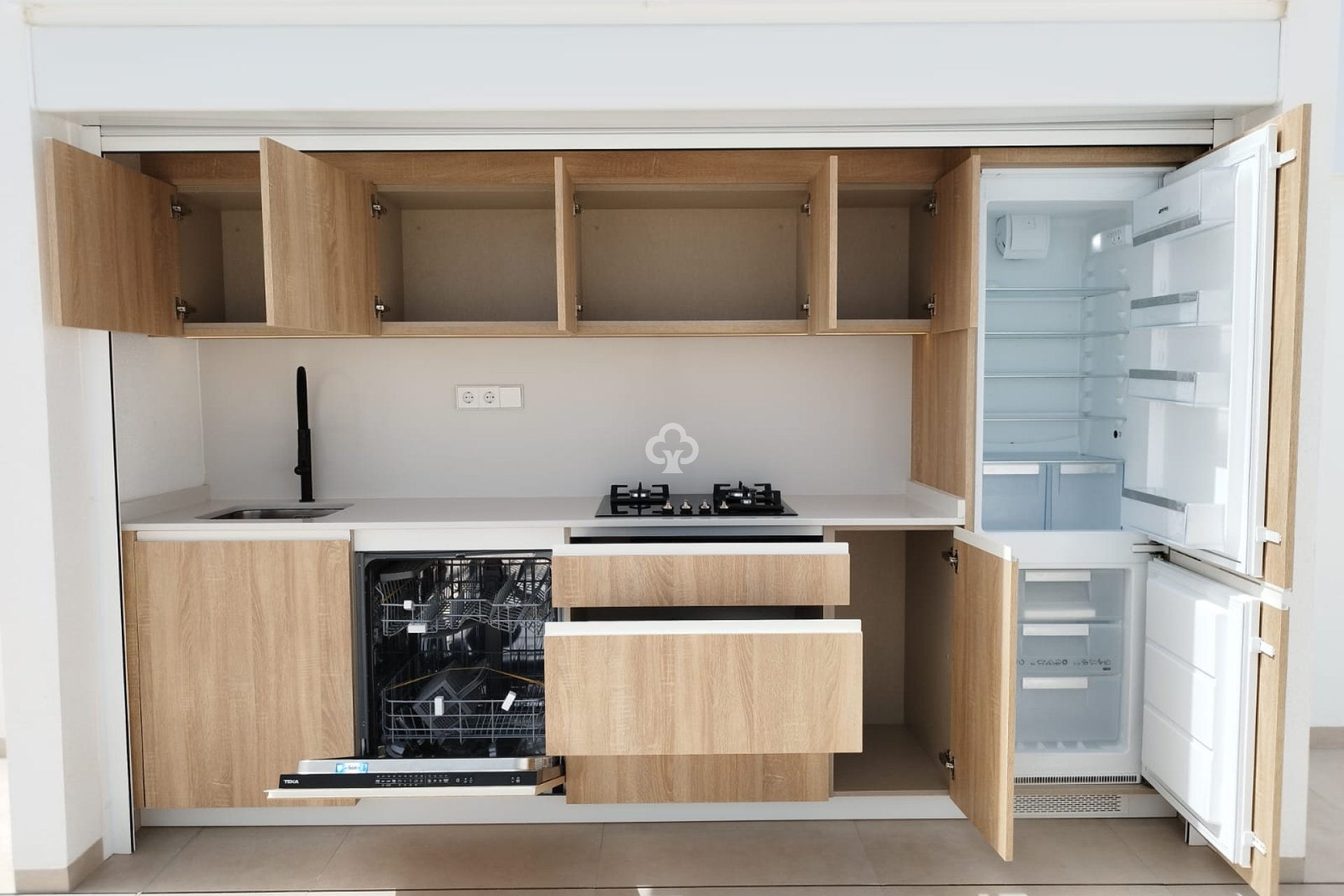 Uudiskohde - Omakotitalo -
Los Alcázares - 30710