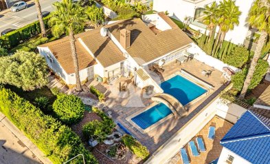 Villa - Resale - Orihuela Costa -
                Villamartín