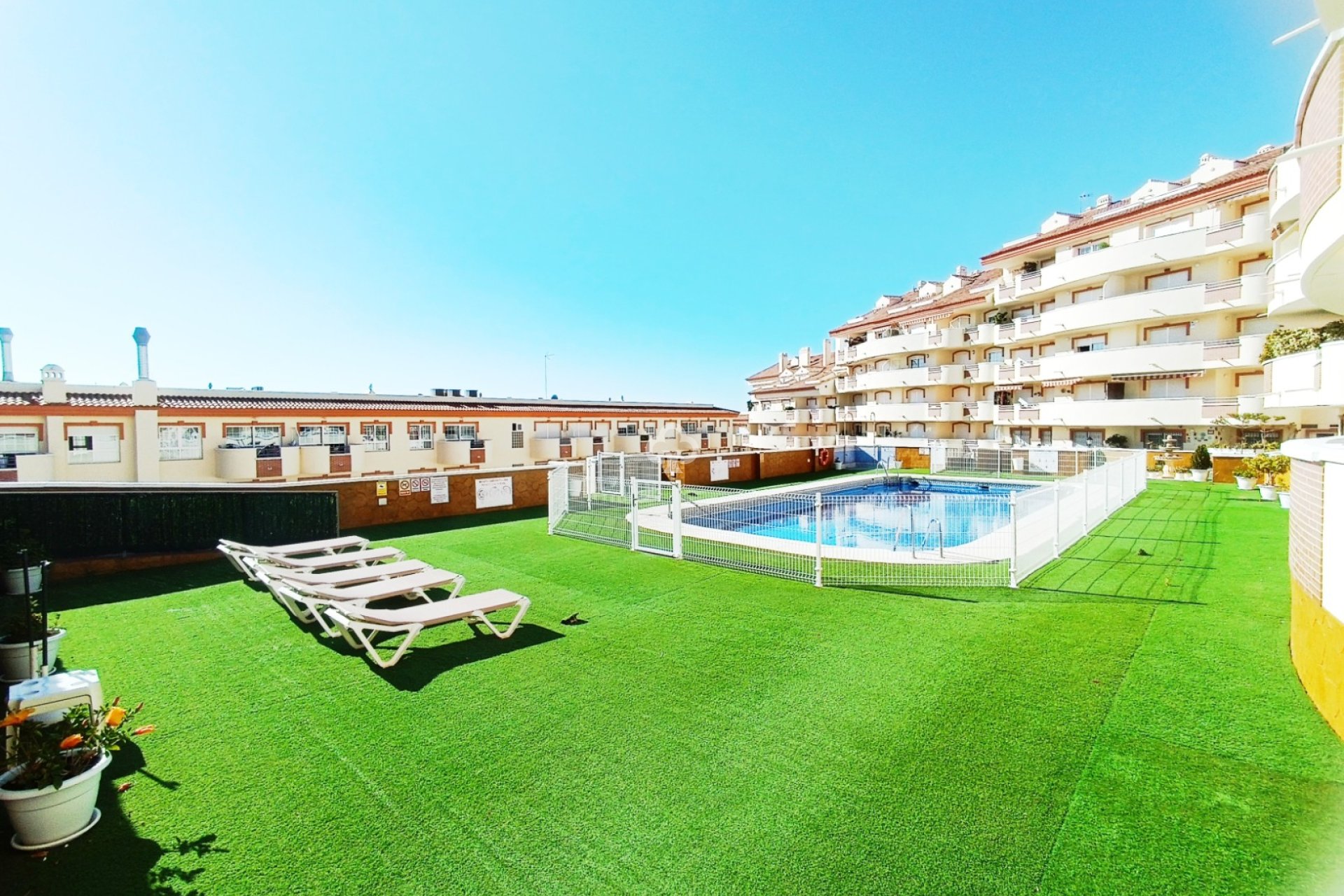 Wiederverkauf - Apartamento -
Benalmádena - Nueva torrequebrada