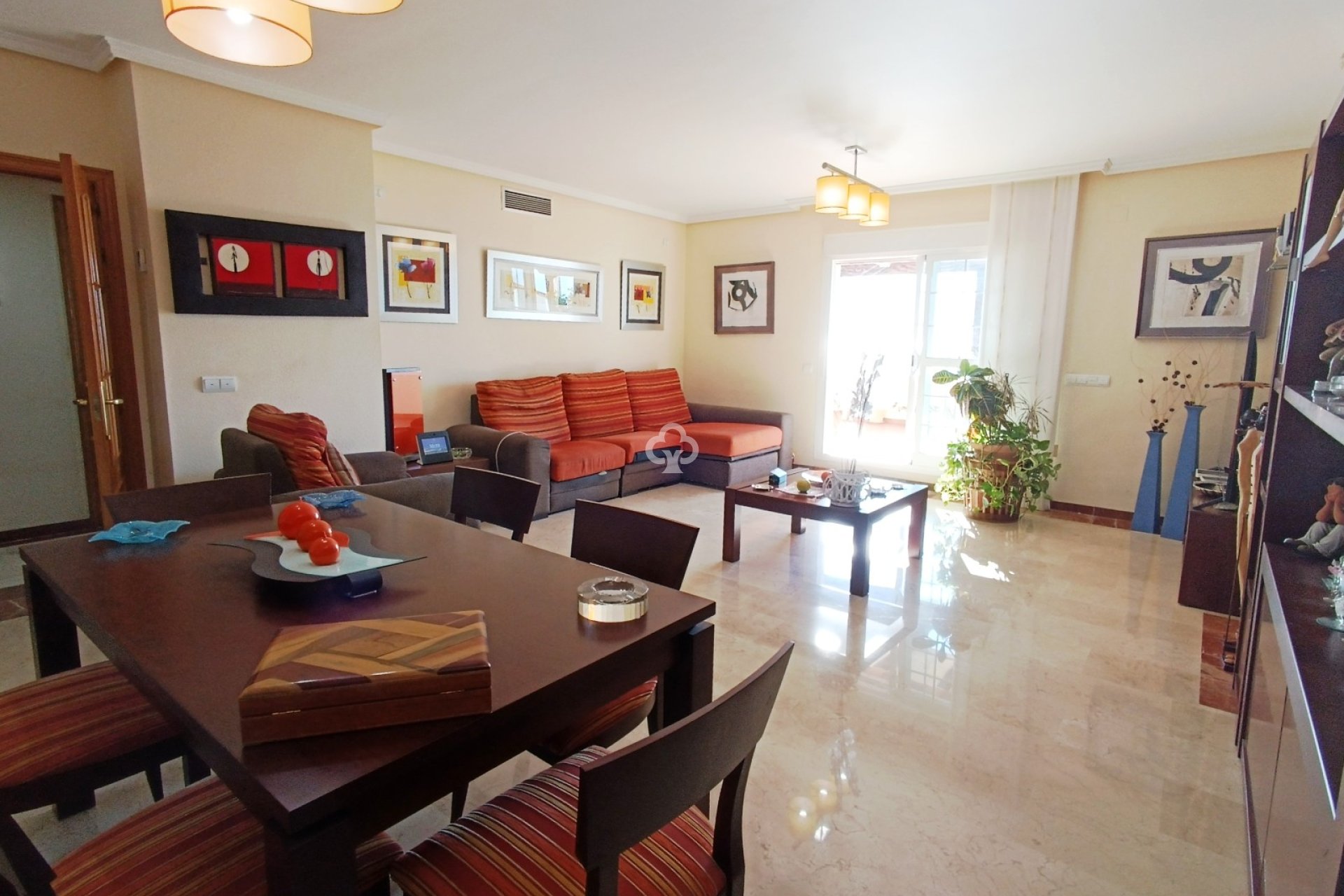 Wiederverkauf - Apartamento -
Benalmádena - Nueva torrequebrada