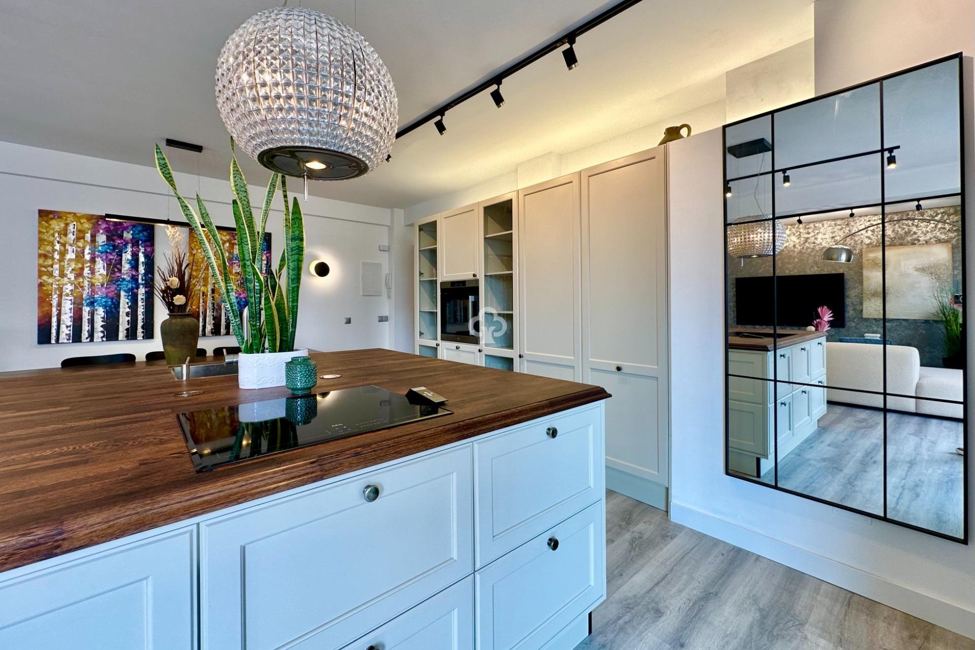 Wiederverkauf - Apartamento -
Fuengirola - 1ª Línea de playa