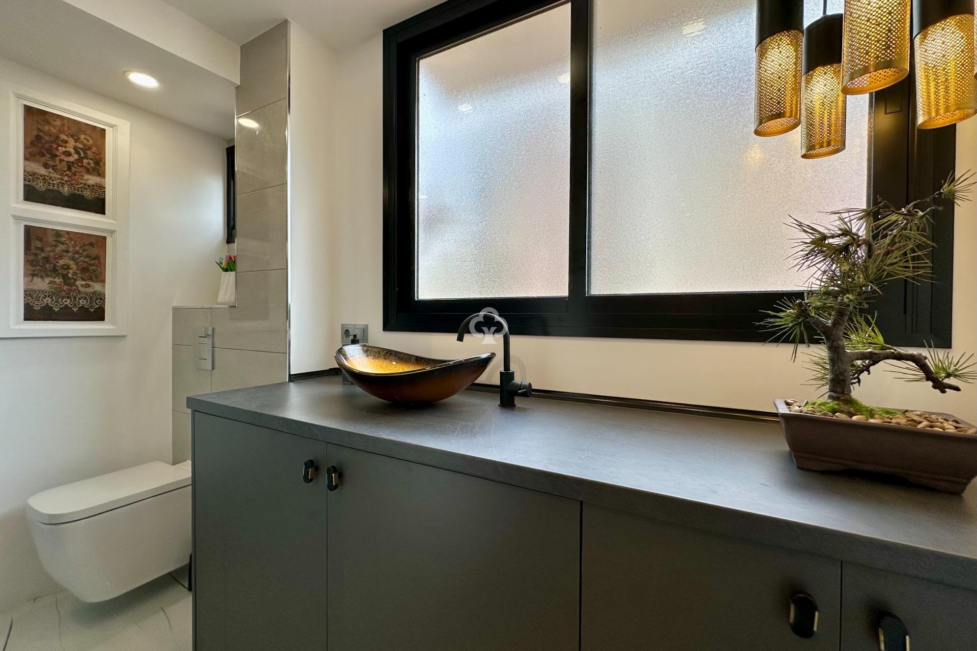 Wiederverkauf - Apartamento -
Fuengirola - 1ª Línea de playa