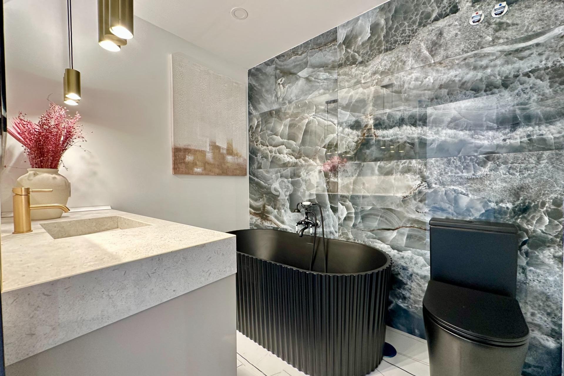 Wiederverkauf - Apartamento -
Fuengirola - 1ª Línea de playa