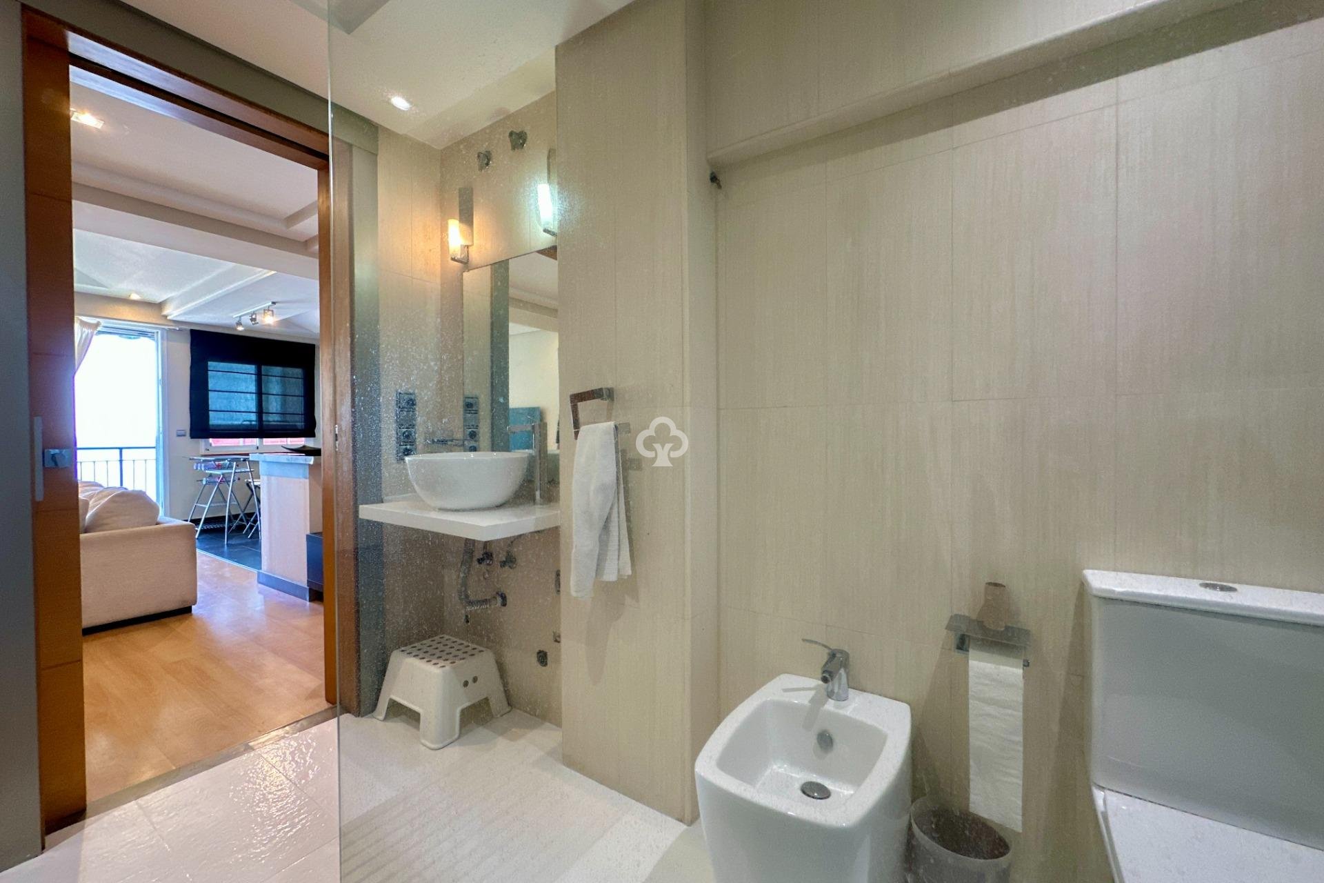 Wiederverkauf - Apartamento -
Fuengirola - Carvajal