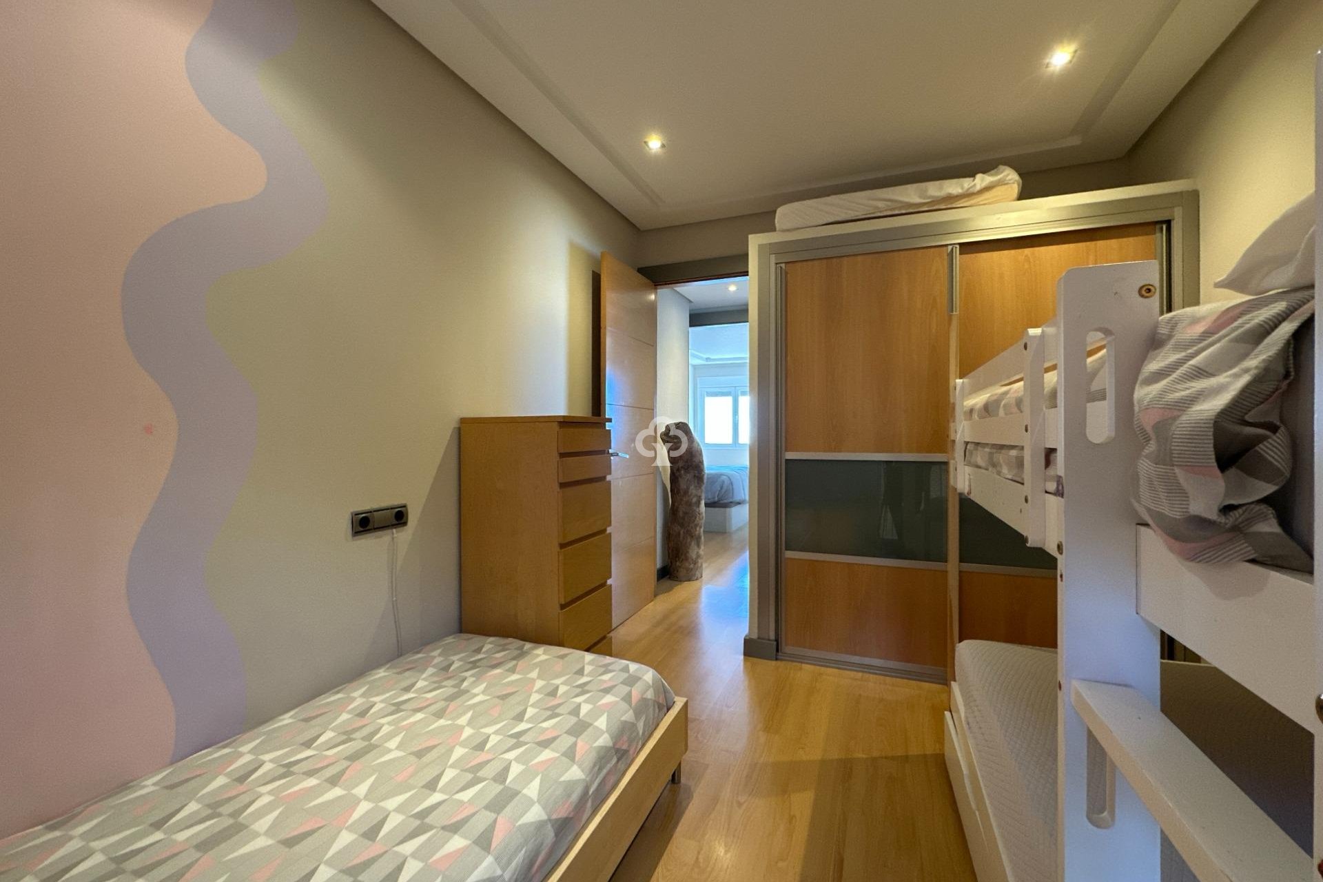 Wiederverkauf - Apartamento -
Fuengirola - Carvajal