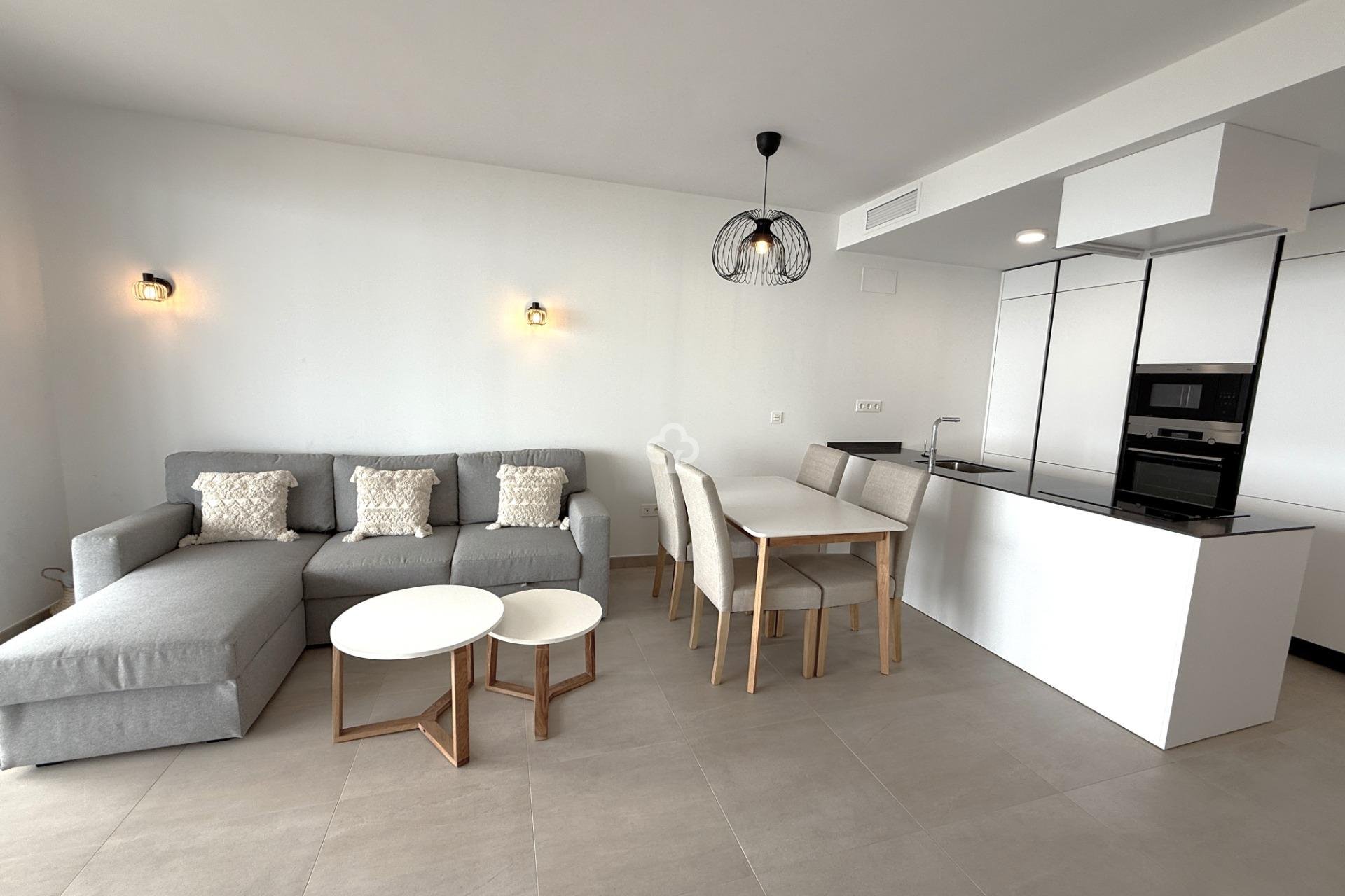 Wiederverkauf - Apartamento -
Fuengirola - Carvajal