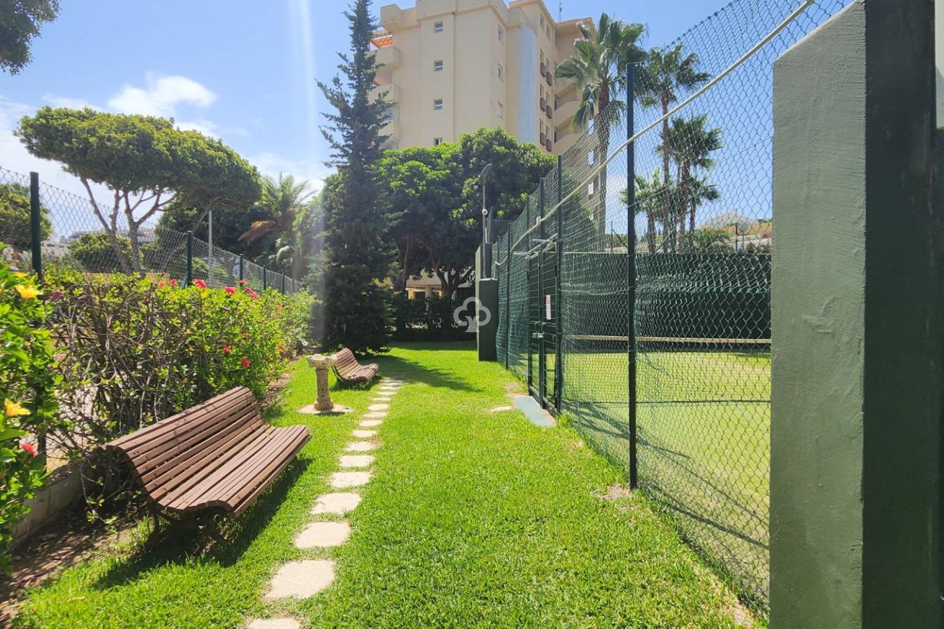 Wiederverkauf - Apartamento -
Fuengirola - Castillo de Sohail