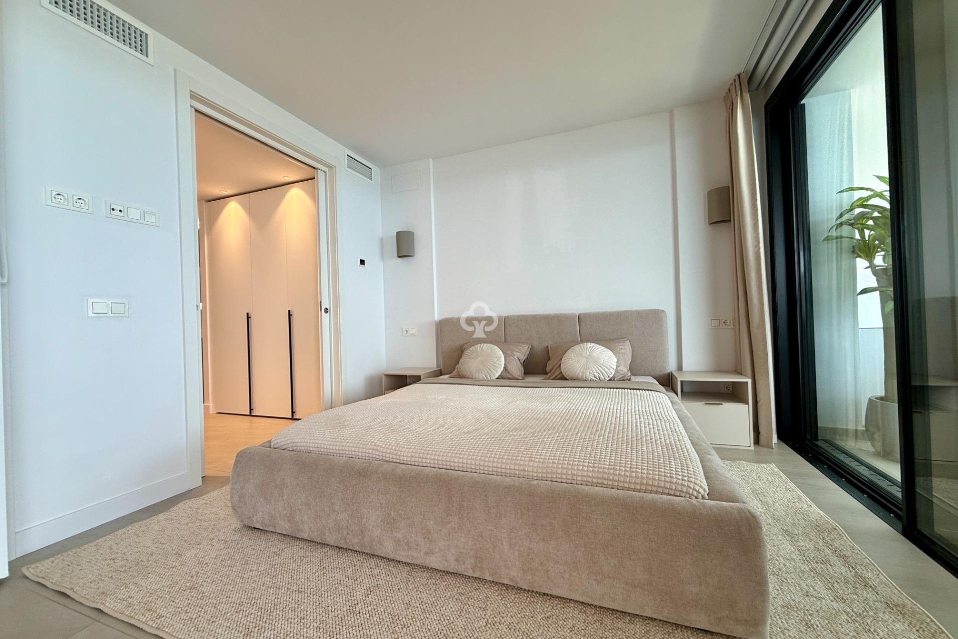 Wiederverkauf - Apartamento -
Fuengirola - El Higuerón