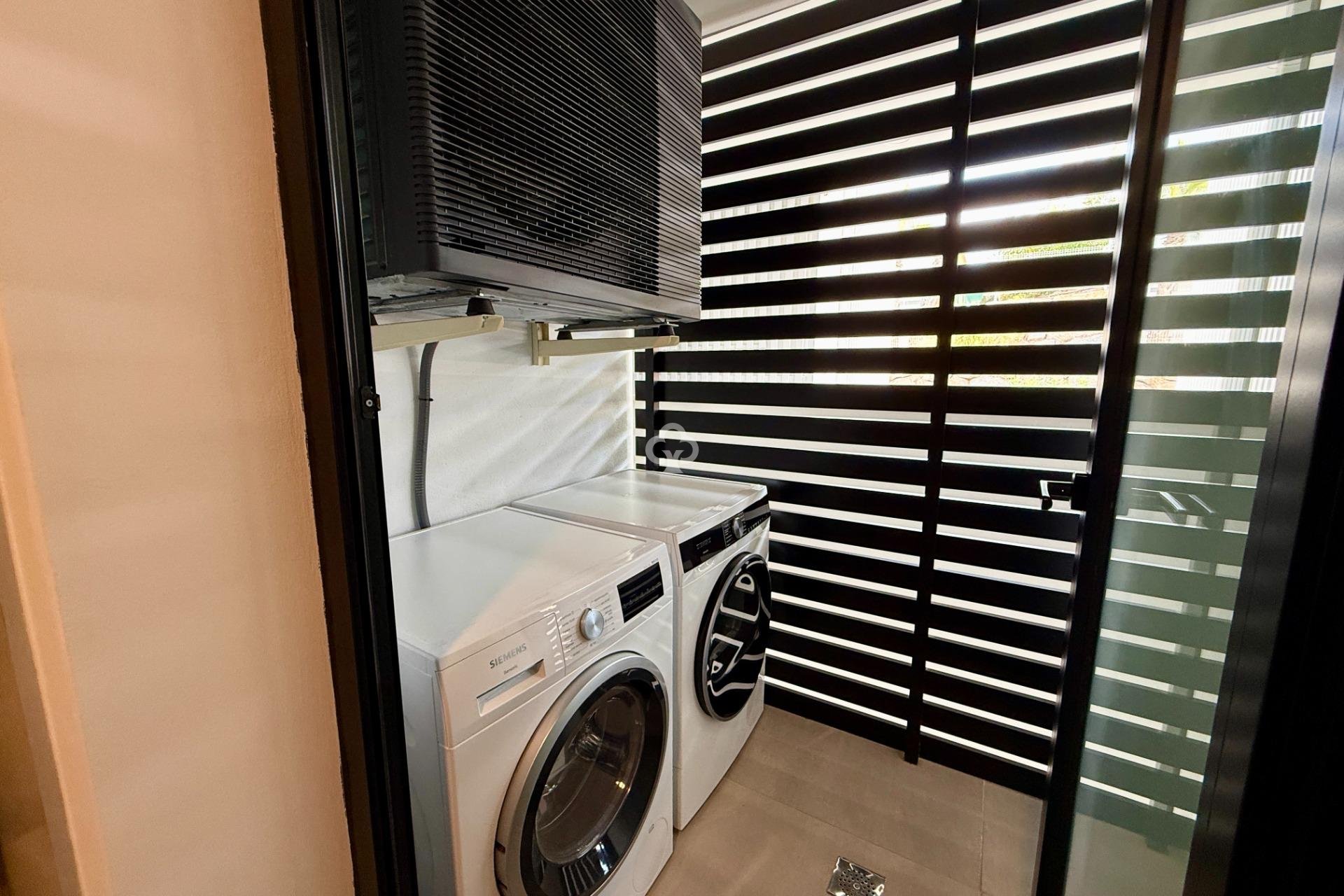 Wiederverkauf - Apartamento -
Fuengirola - El Higuerón