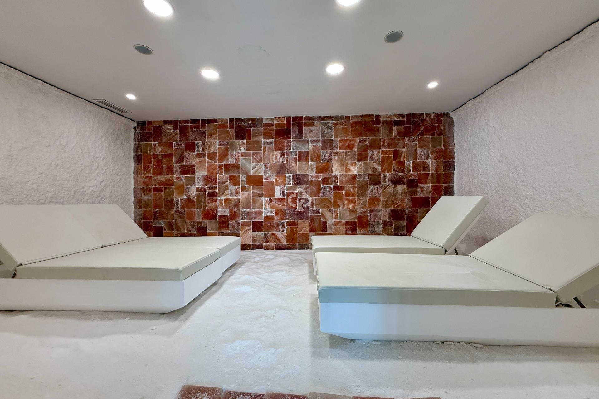Wiederverkauf - Apartamento -
Fuengirola - El Higuerón