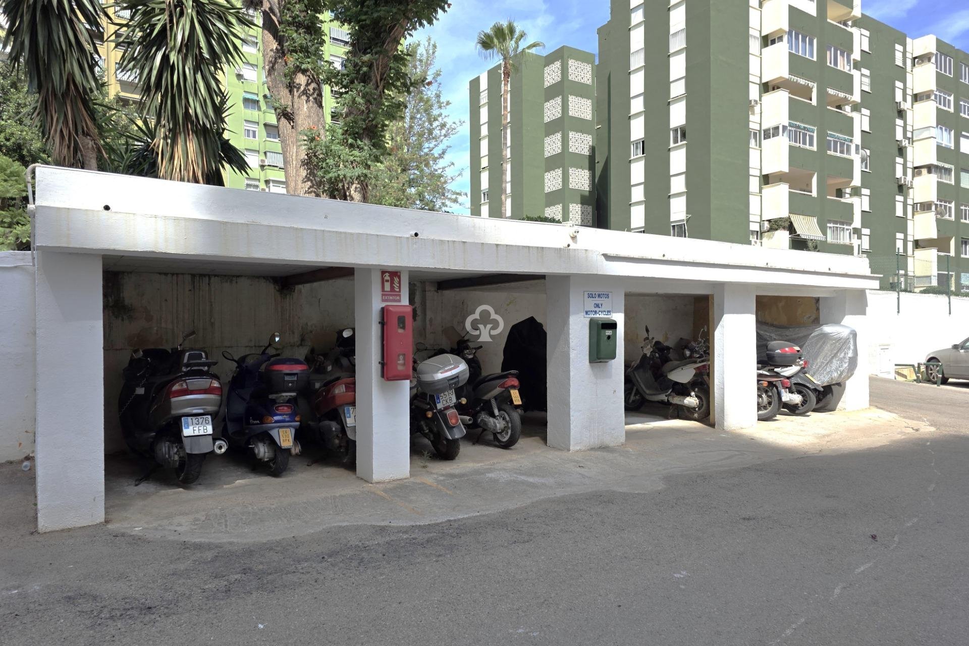 Wiederverkauf - Apartamento -
Fuengirola - Los Boliches