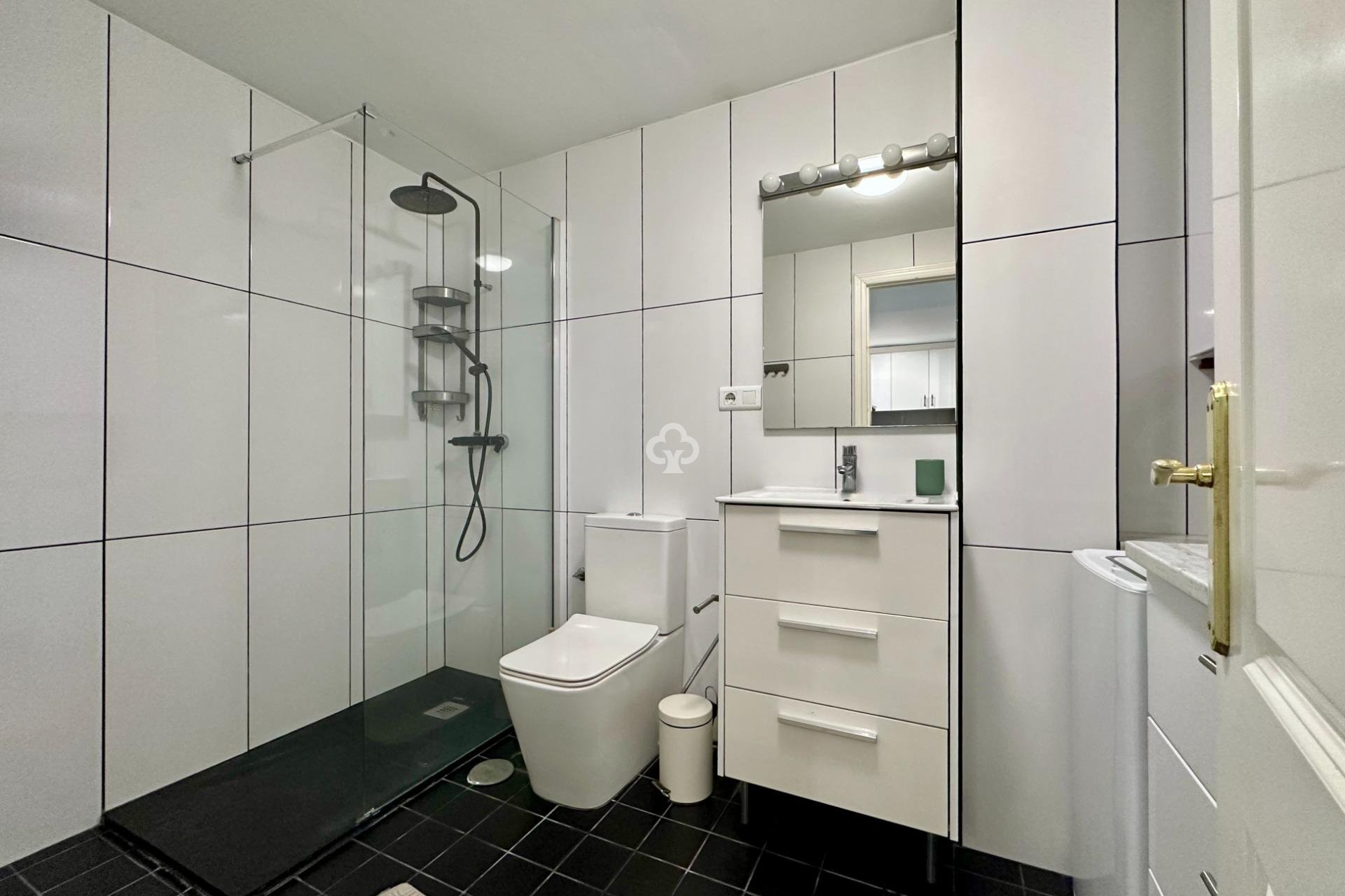 Wiederverkauf - Apartamento -
Fuengirola - Los Pacos