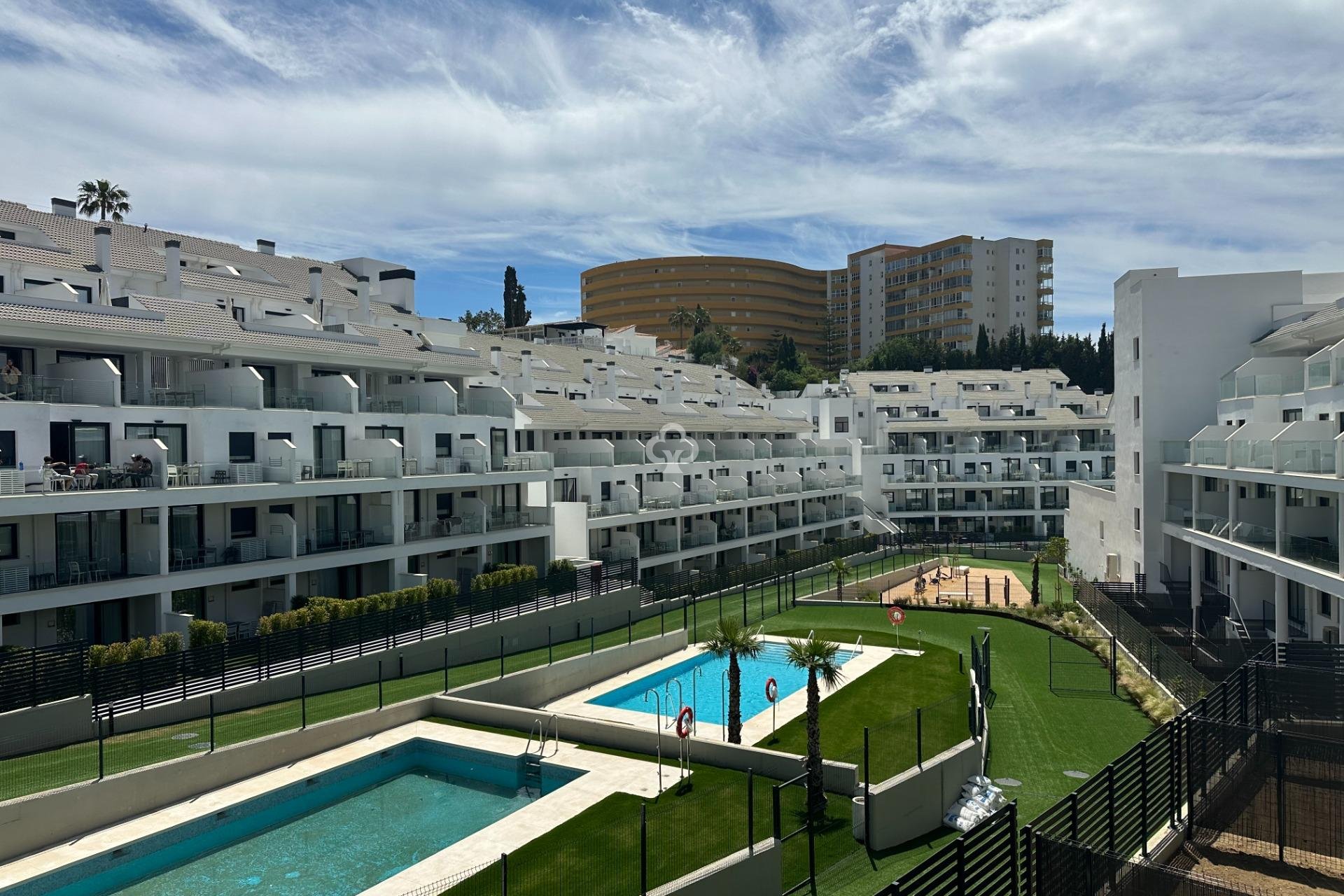 Wiederverkauf - Apartamento -
Fuengirola - Torreblanca del Sol