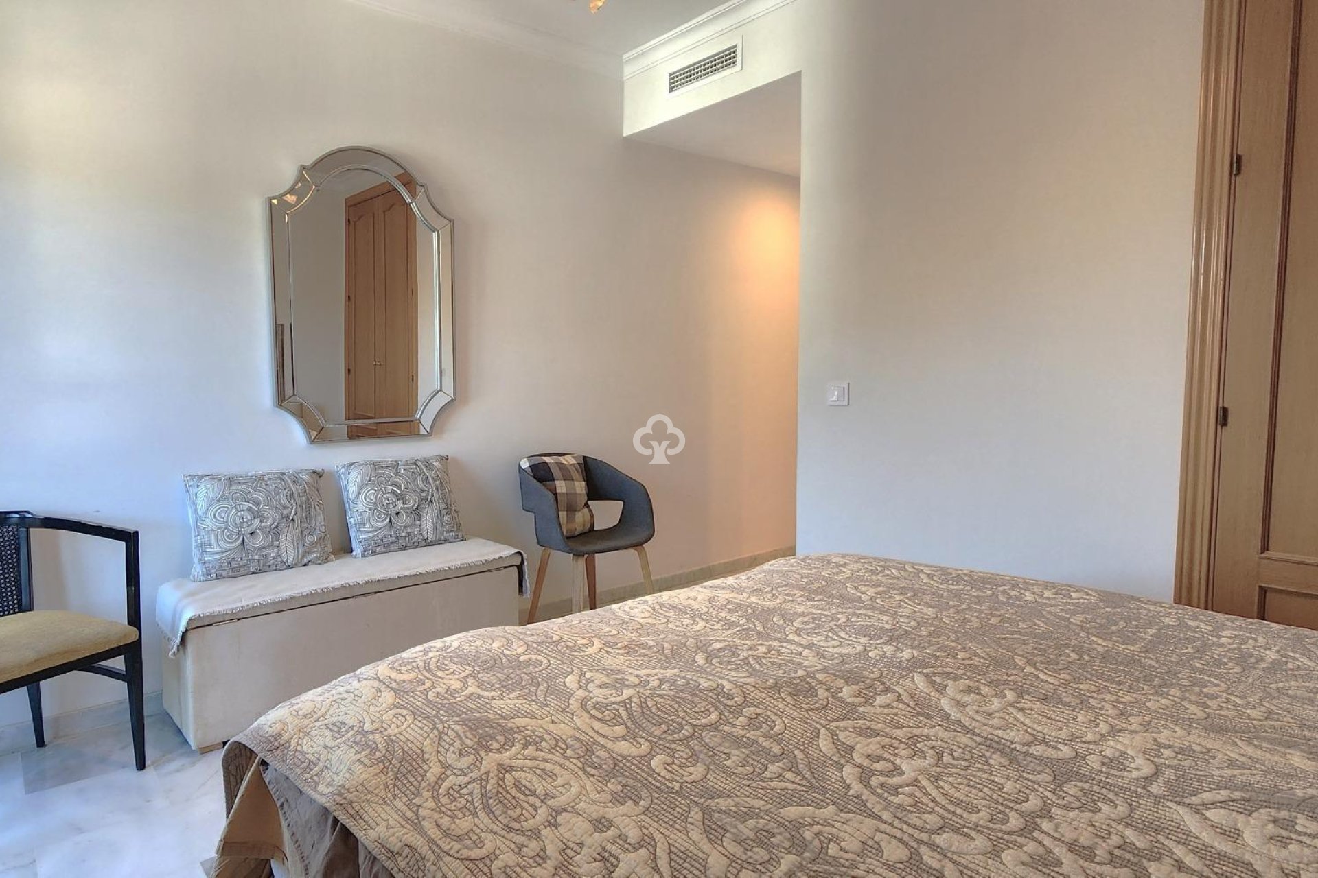 Wiederverkauf - Apartamento -
Fuengirola - Torreblanca del Sol