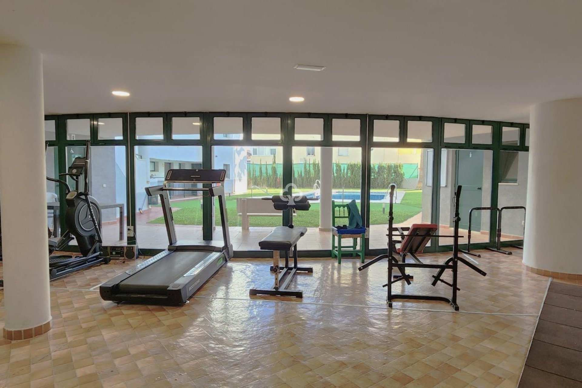 Wiederverkauf - Apartamento -
Fuengirola - Torreblanca del Sol
