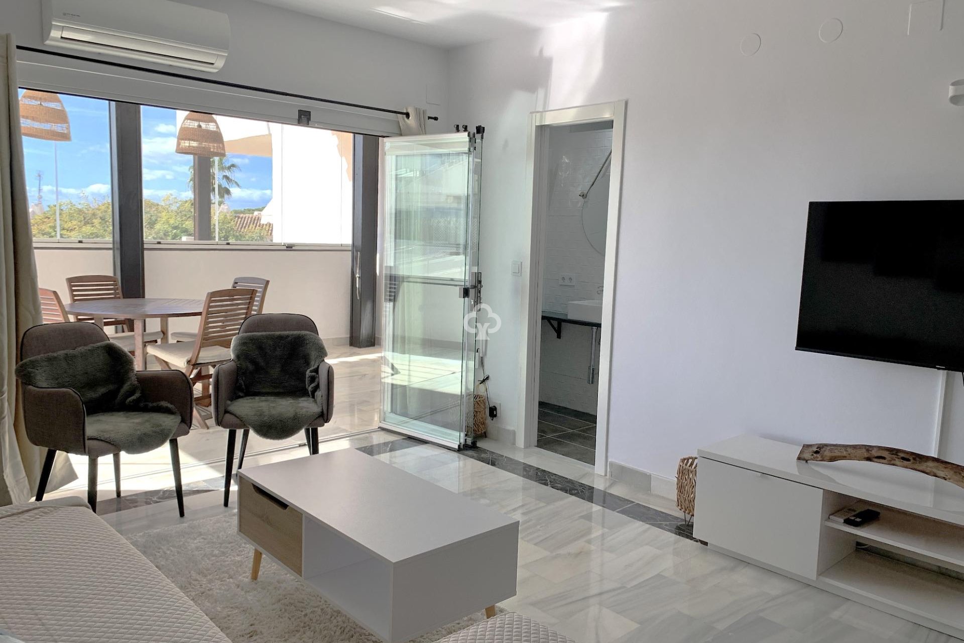 Wiederverkauf - Apartamento -
Mijas - Sitio de calahonda - atalaya