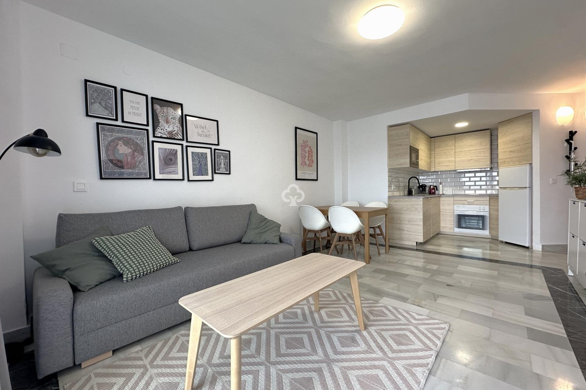 Wiederverkauf - Apartamento -
Mijas - Sitio de calahonda - atalaya