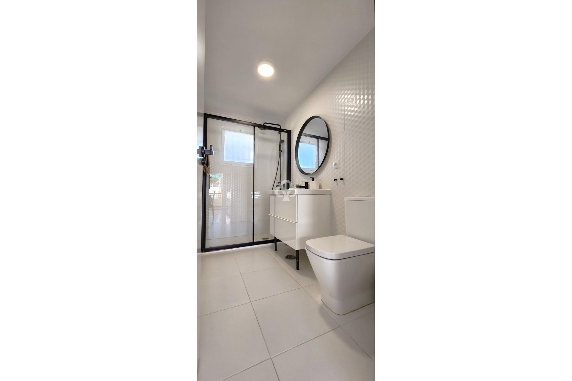 Wiederverkauf - Apartamento -
Mijas - Sitio de Calahonda