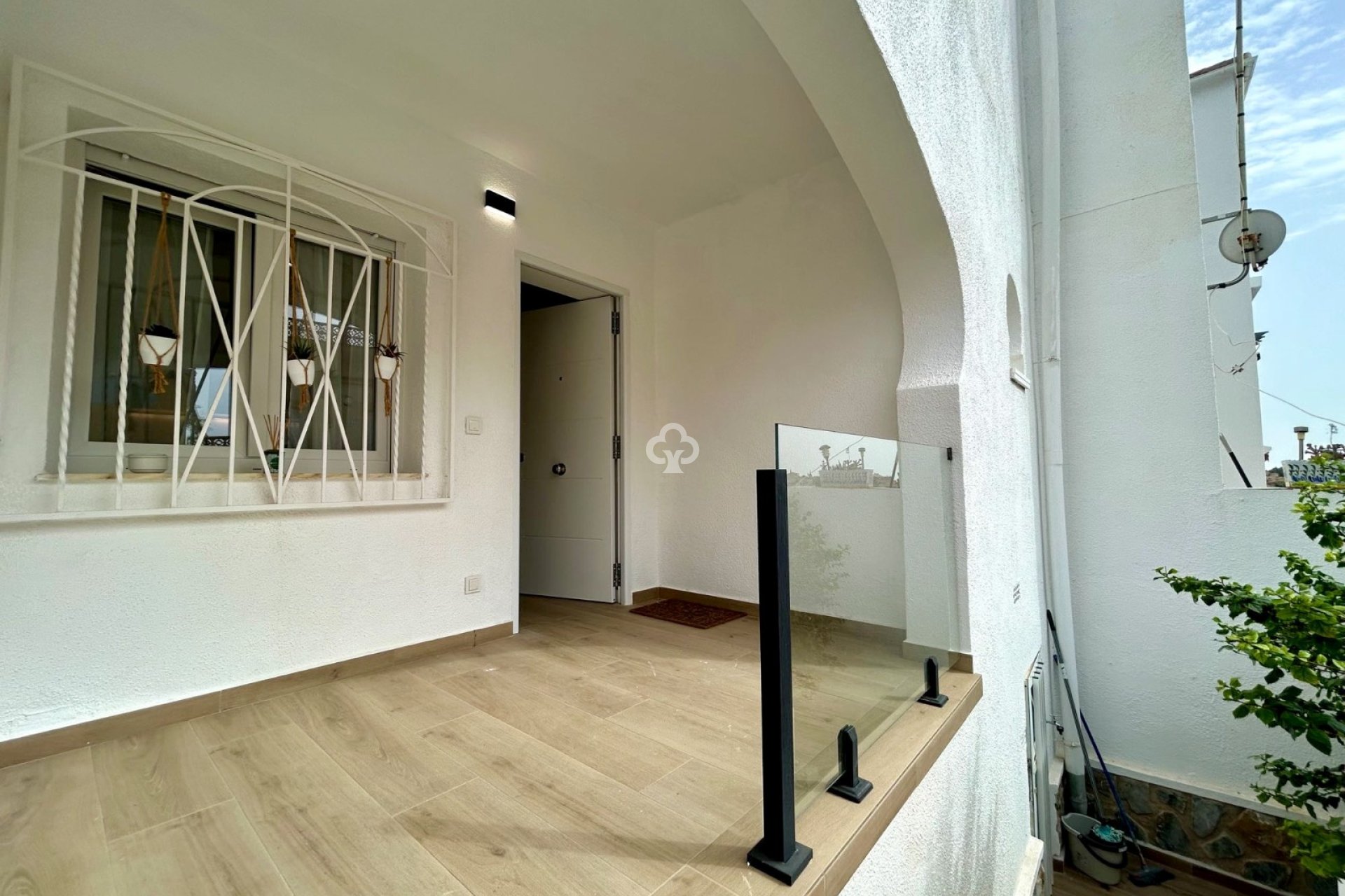 Wiederverkauf - Apartamento -
San Miguel de Salinas