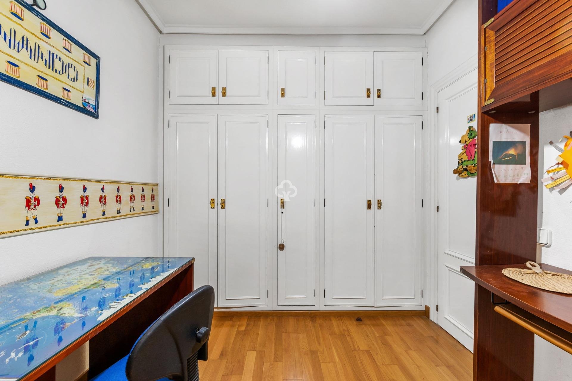 Wiederverkauf - Apartment -
Torrevieja - Centro - Muelle Pesquero