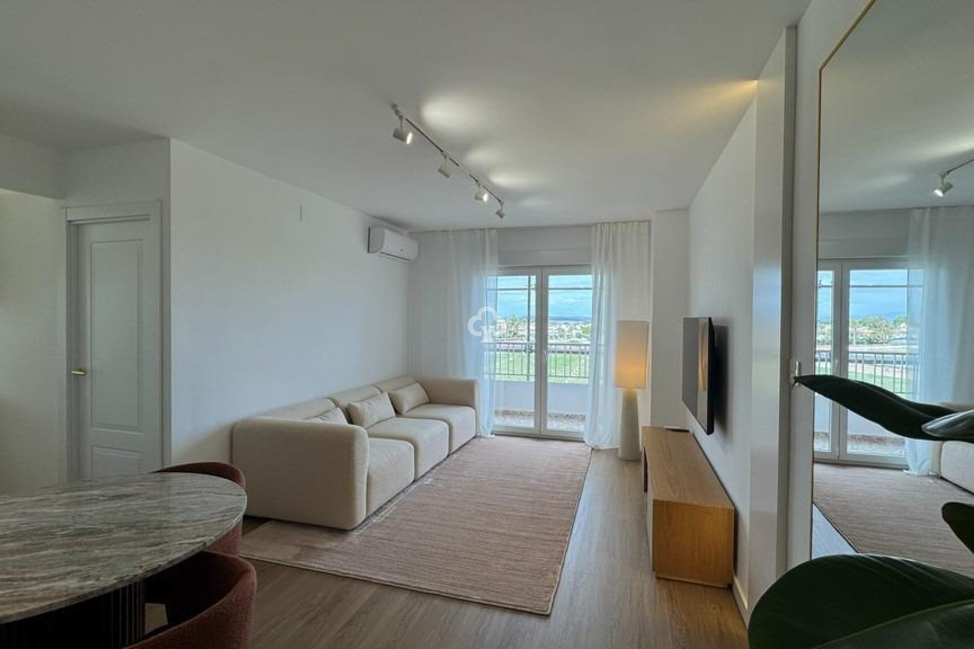 Wiederverkauf - Apartment -
Torrevieja - Punta Prima