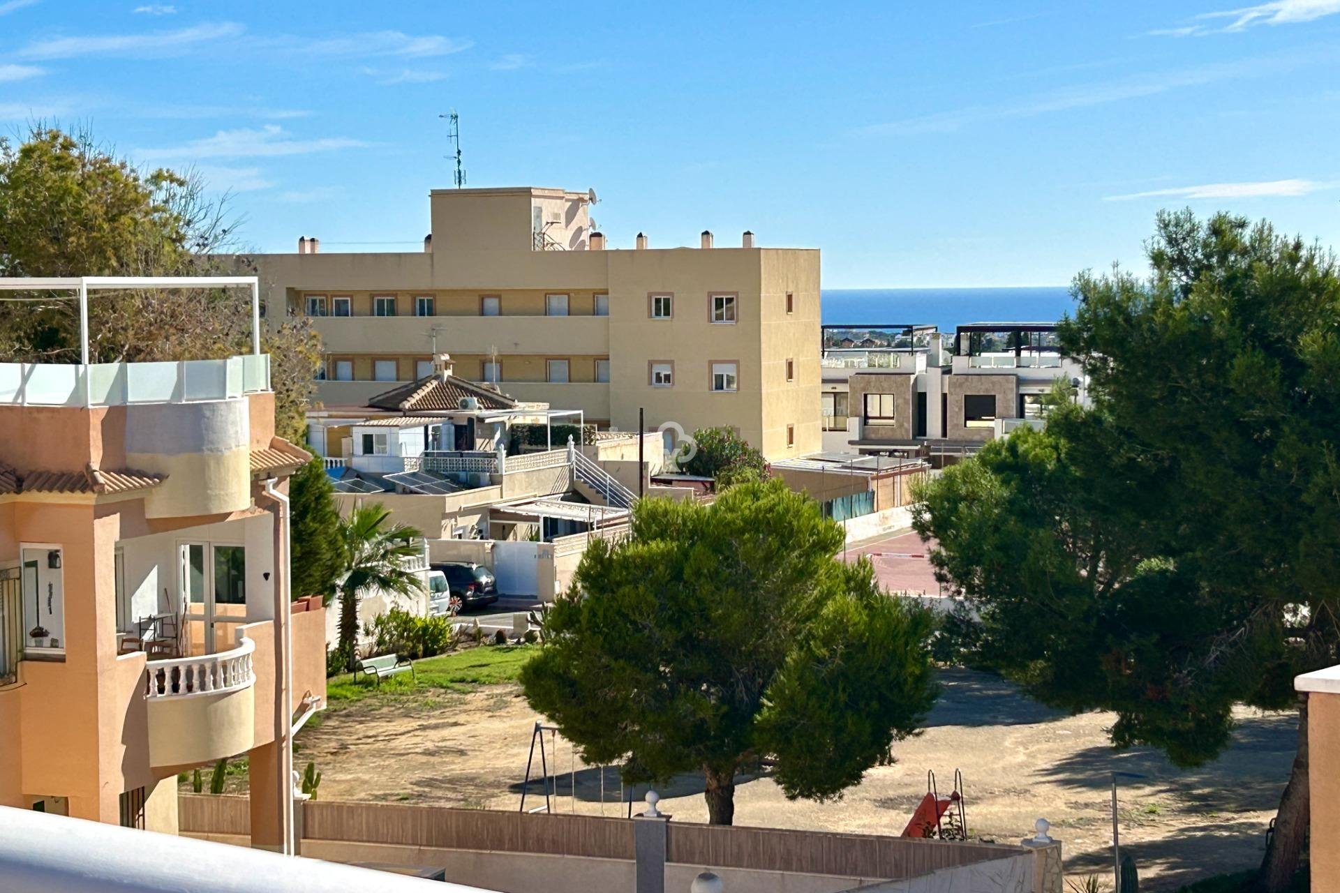Wiederverkauf - Bungalow -
Orihuela Costa - Lomas de Don Juan