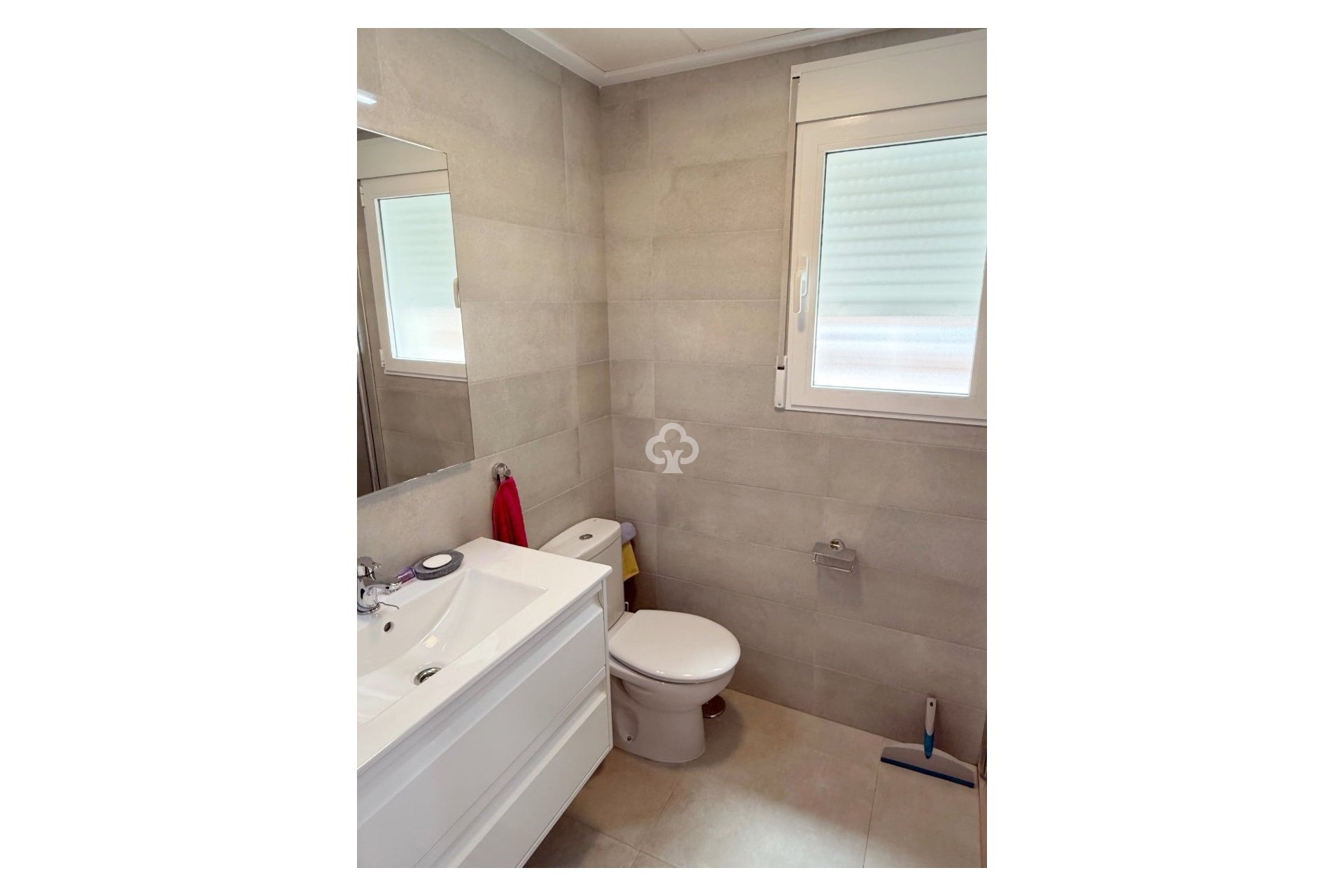 Wiederverkauf - Bungalow -
Orihuela Costa - Punta Prima