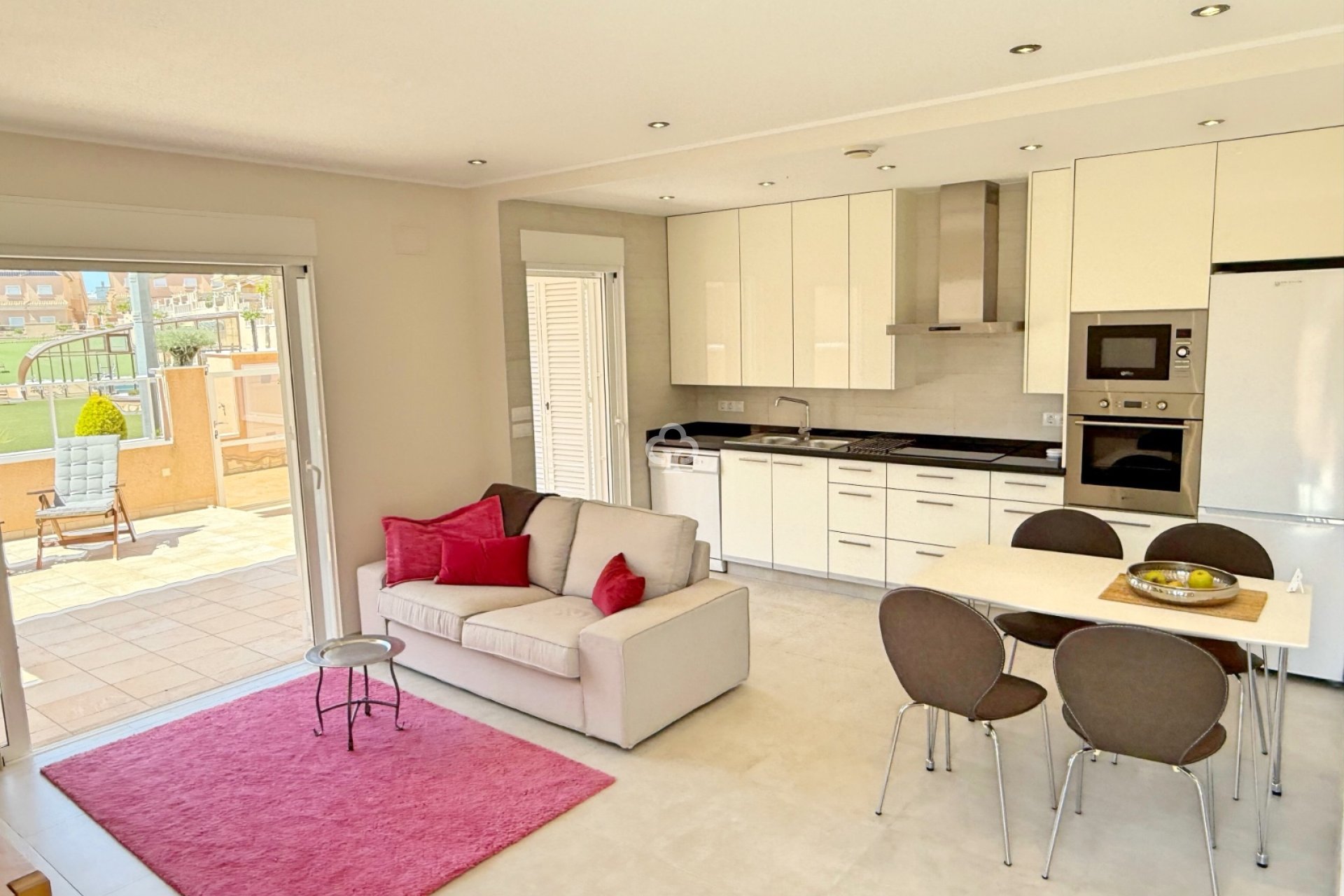 Wiederverkauf - Bungalow -
Orihuela Costa - Punta Prima