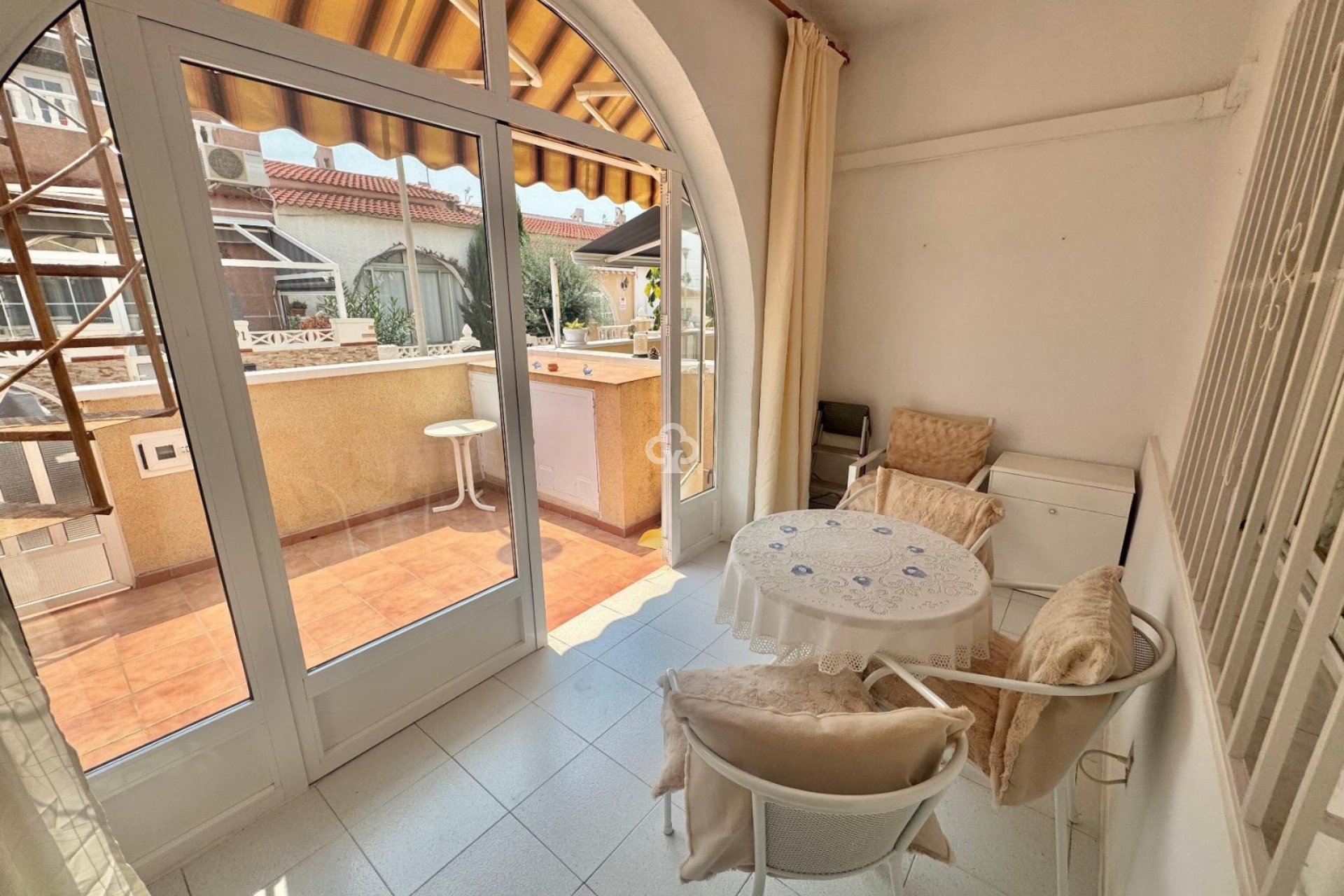 Wiederverkauf - Bungalow -
Torrevieja - 03184