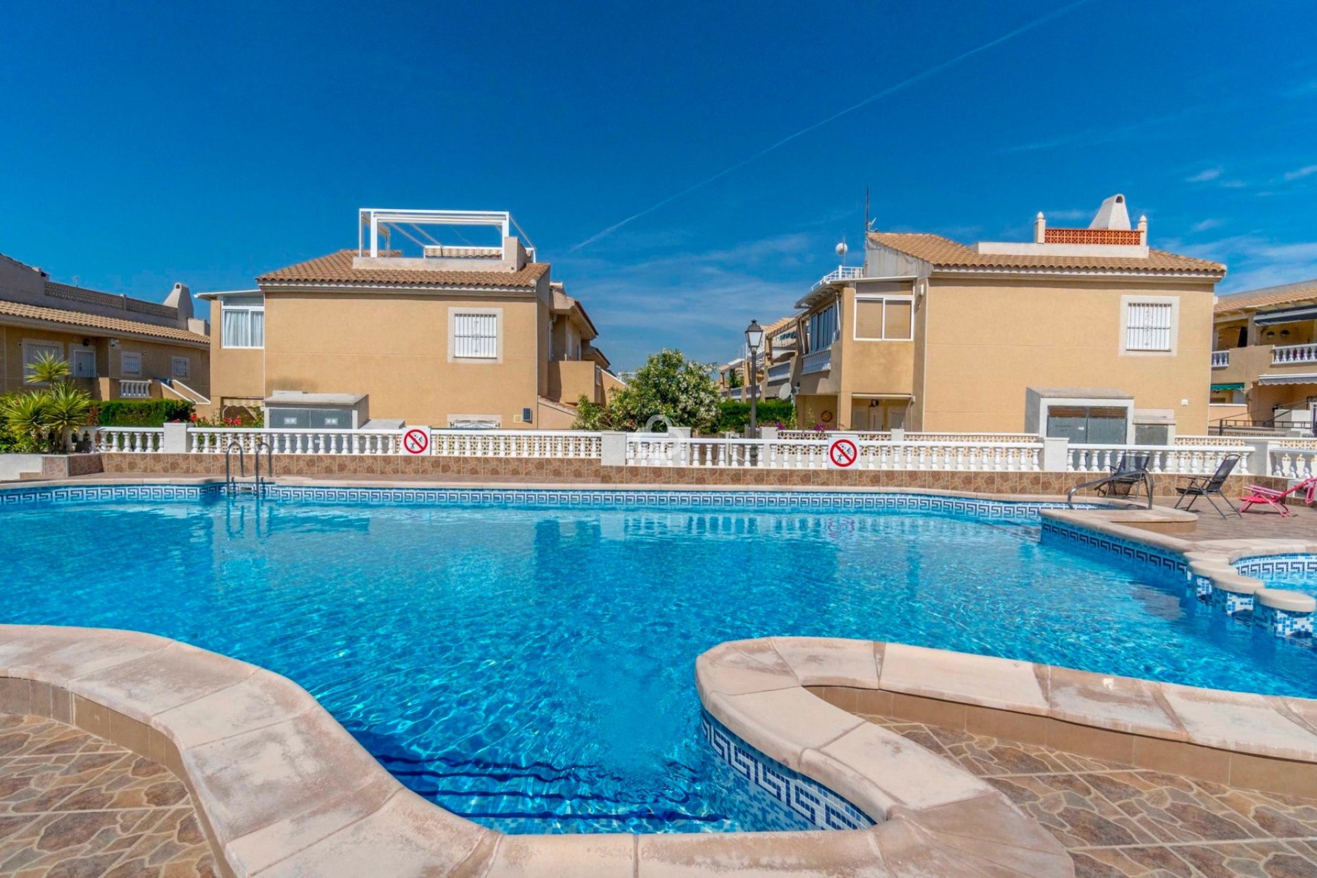 Wiederverkauf - Bungalow -
Torrevieja - Nueva Torrevieja - Aguas Nuevas