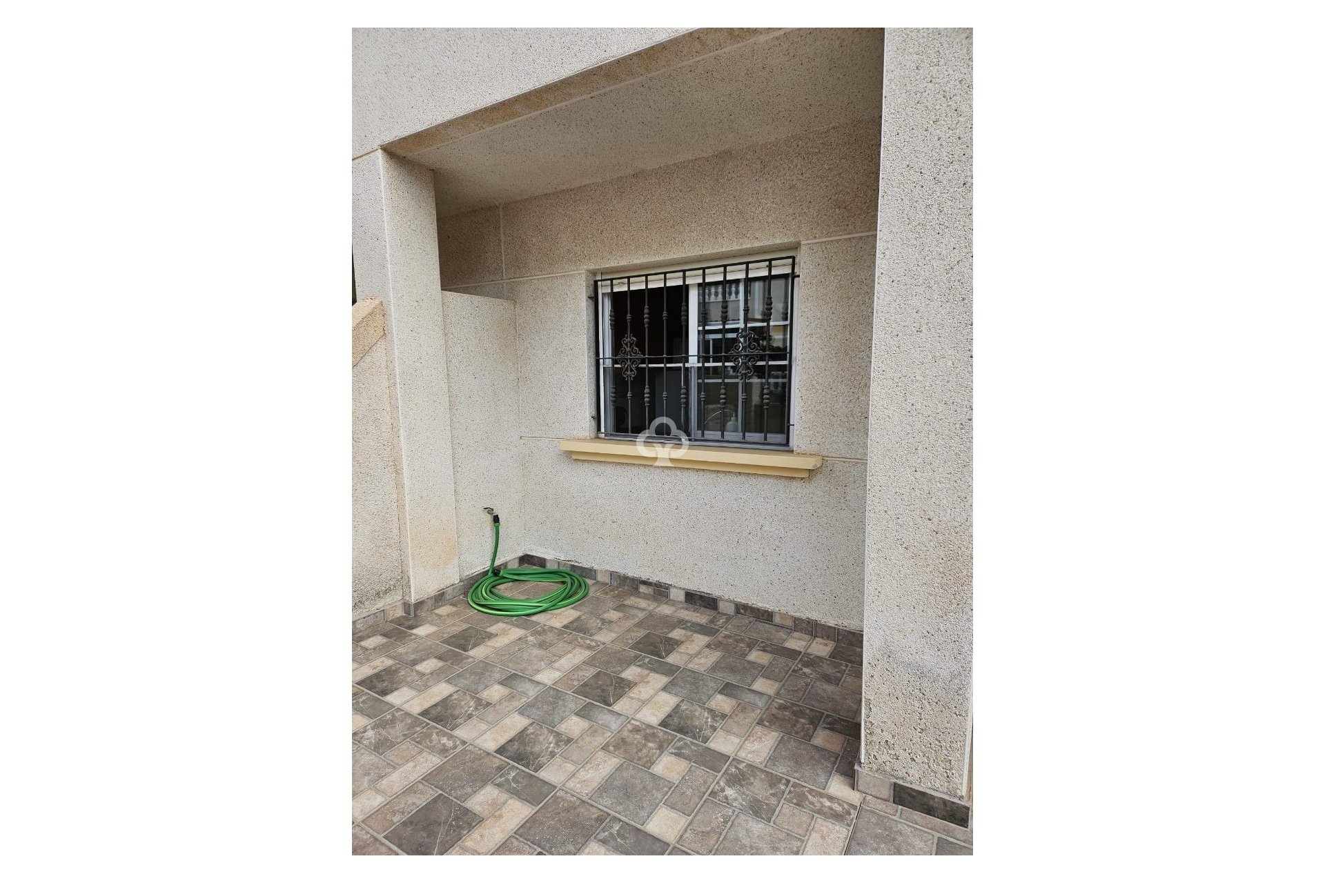 Wiederverkauf - Duplex -
Torrevieja - 03184